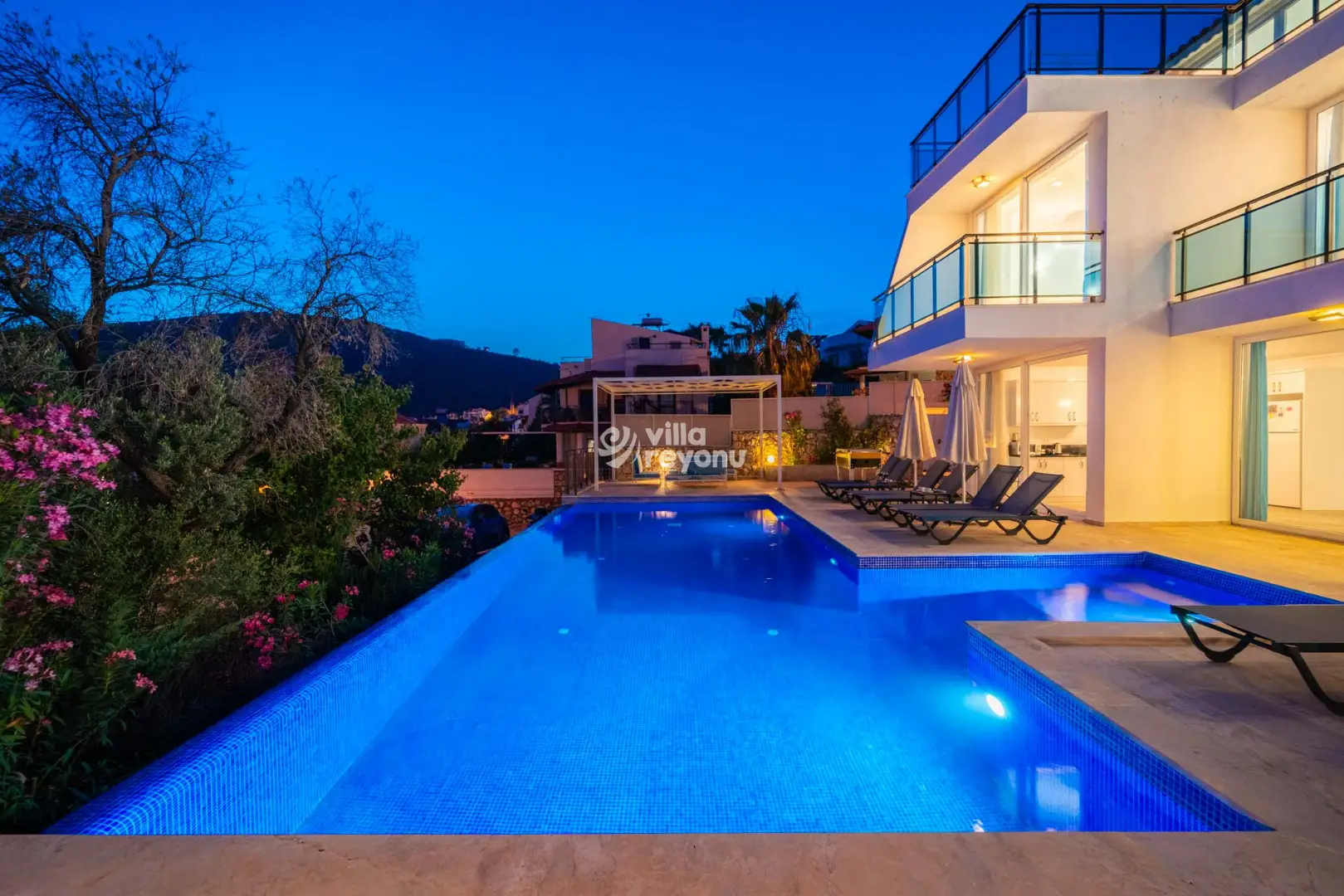 Gallery Detail: Vi̇lla Vesona In Kiziltas With Private Pool