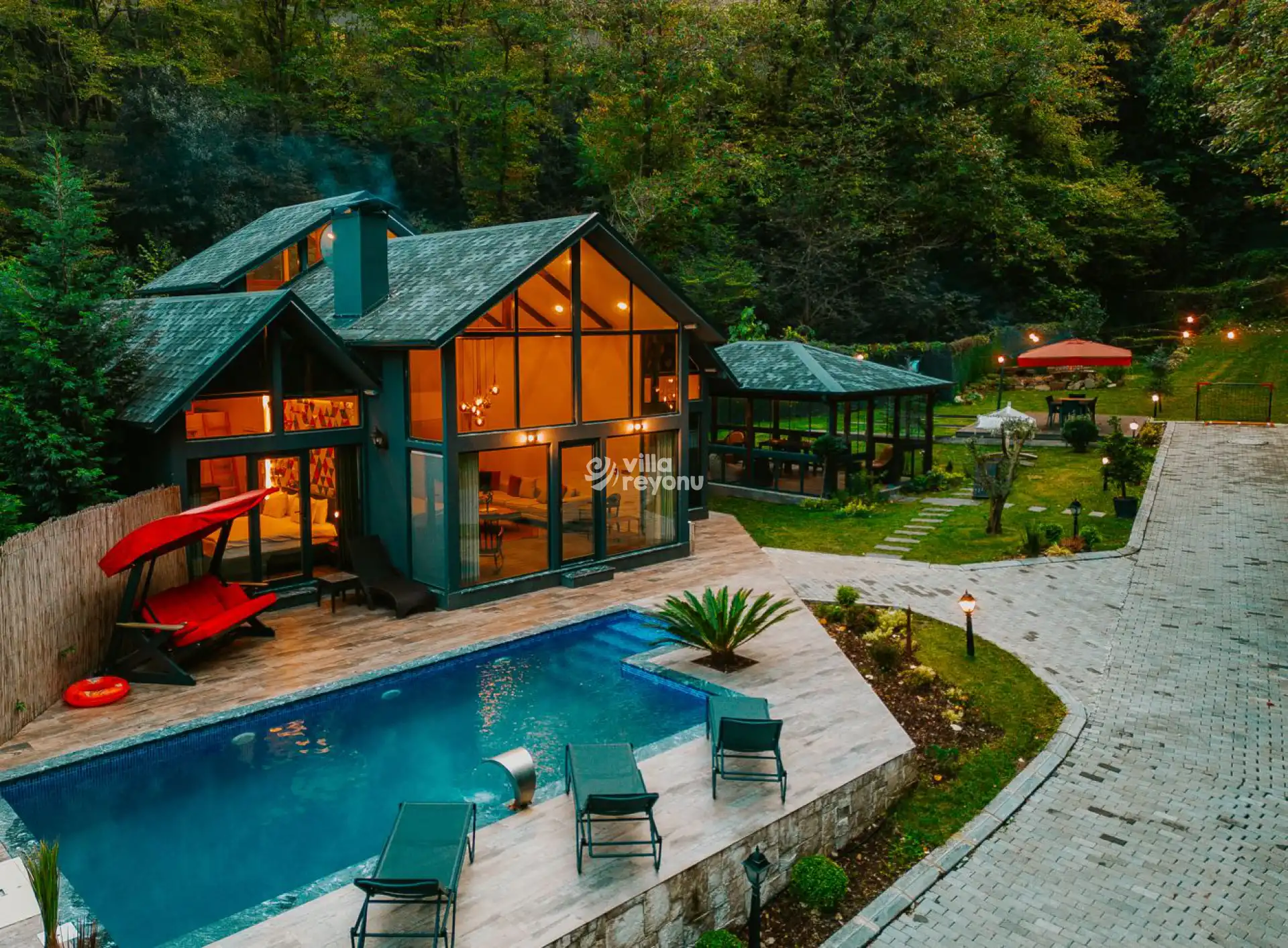 Villa-Alveda-Deluxe-7_664.JPG