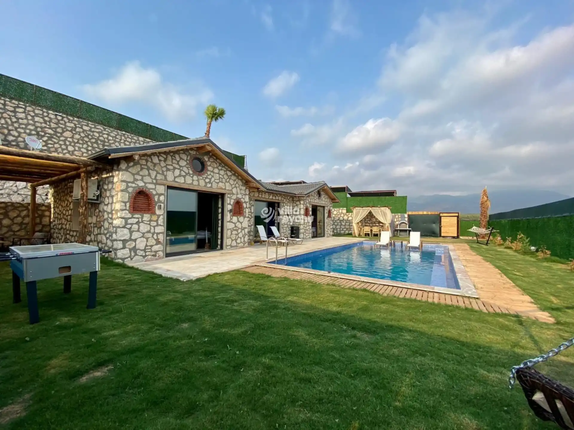 villa-carino-5-12_570.jpeg