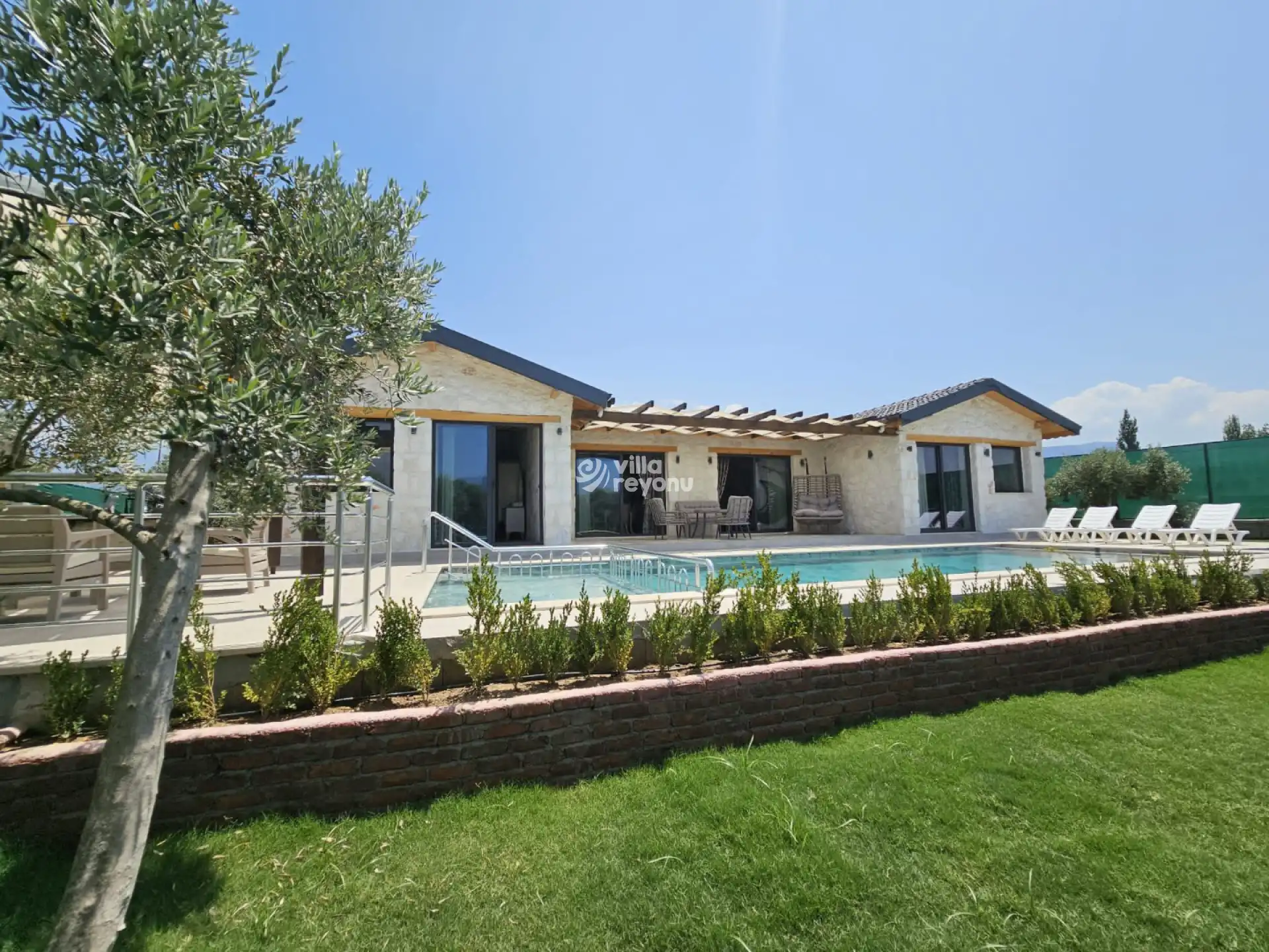 villa-nera-1-8_524.jpeg