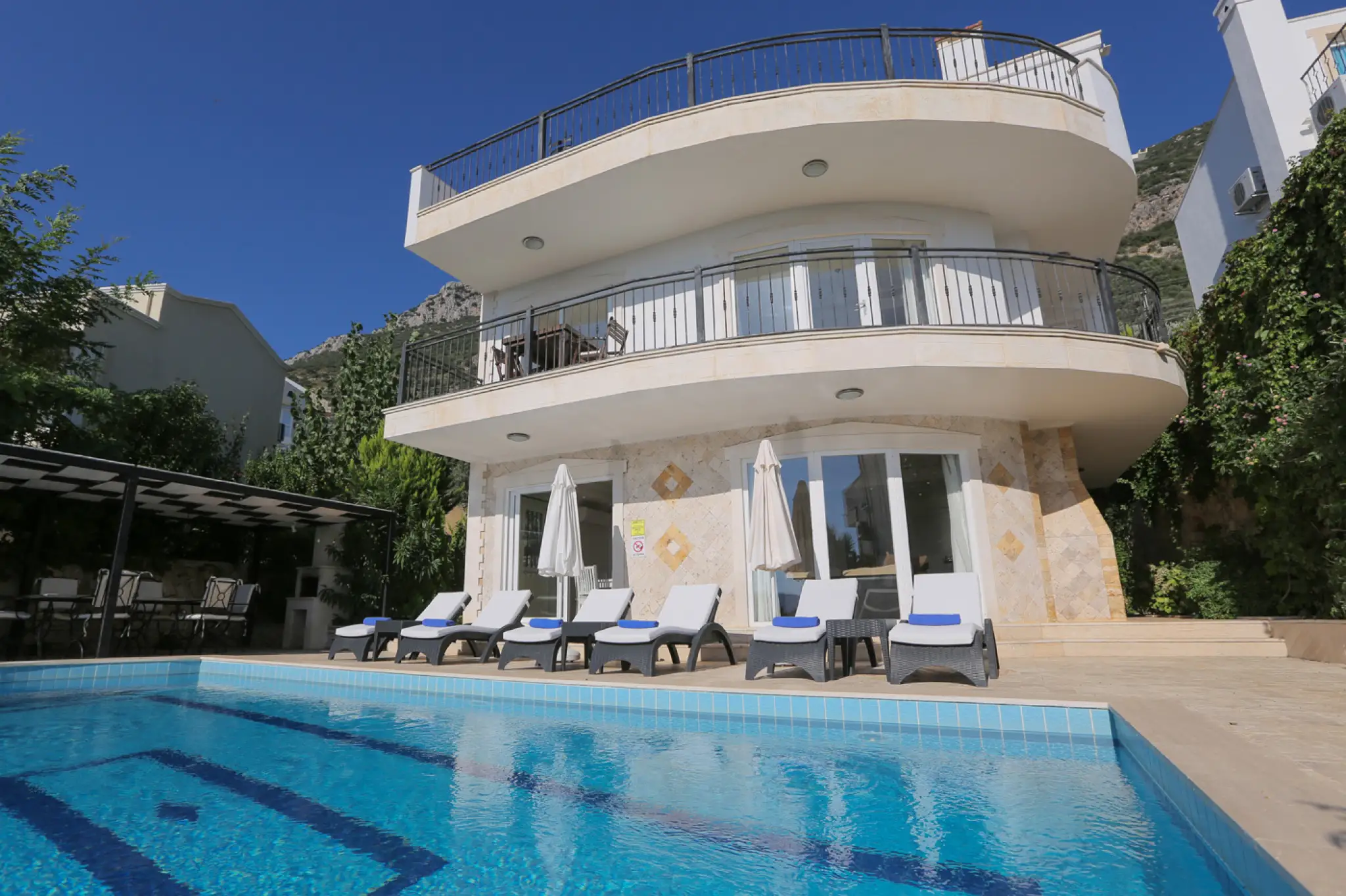 Kalkan Kızıltaş'da Haftalık Kiralık Daire