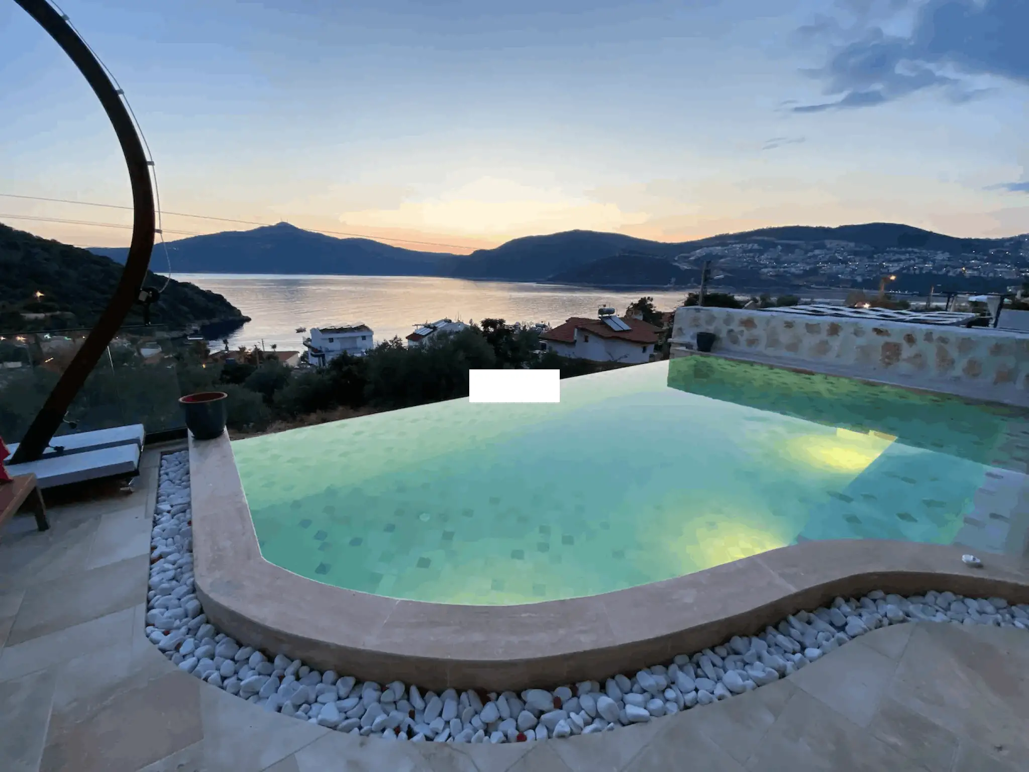 VİLLA LUXERA 4, Kalkan Kızıltaş bölgesinde merkezi konumda deniz manzaralı 6 kişilik kiralık villa 