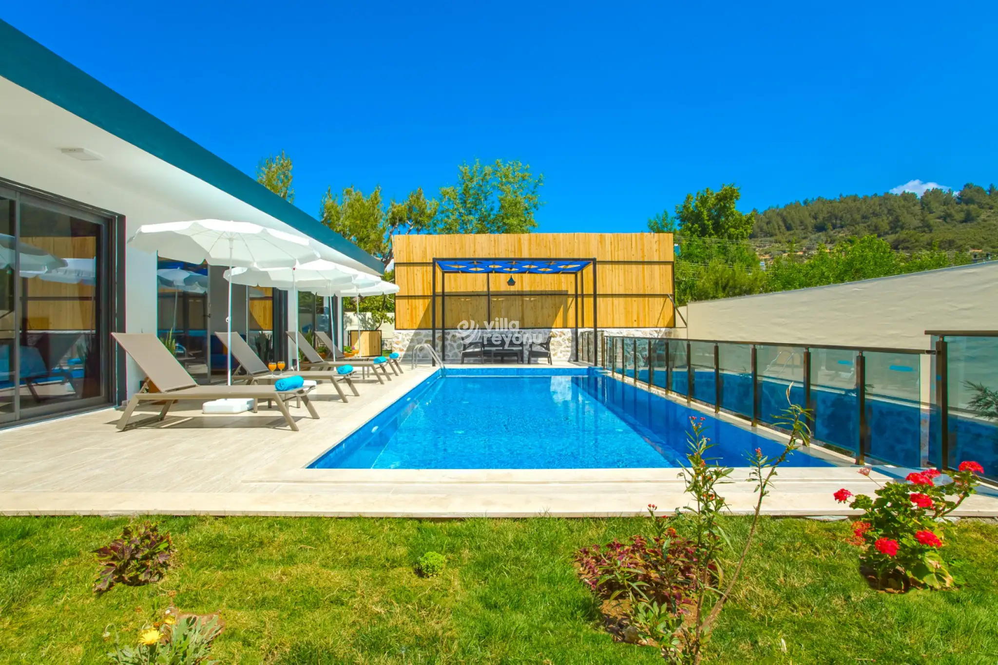 Ay-Villa-41_142.jpg