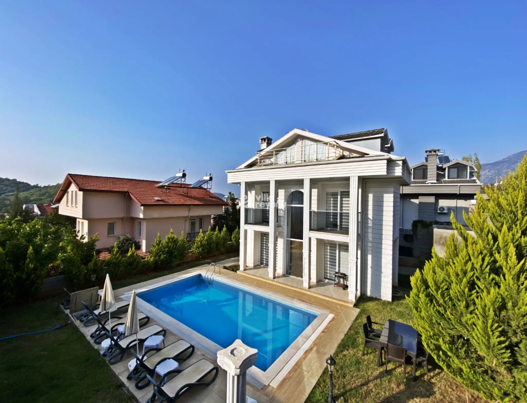 Villa Monera