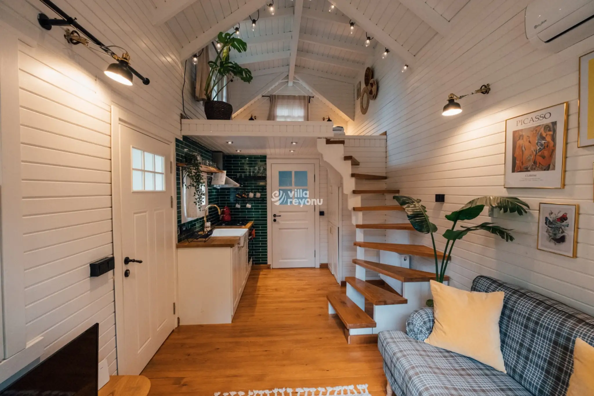 Class-Riva-House-10_782.jpg