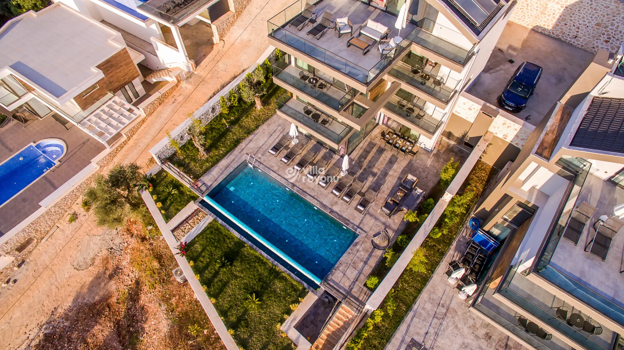 DJi_0044_635_156.jpg
