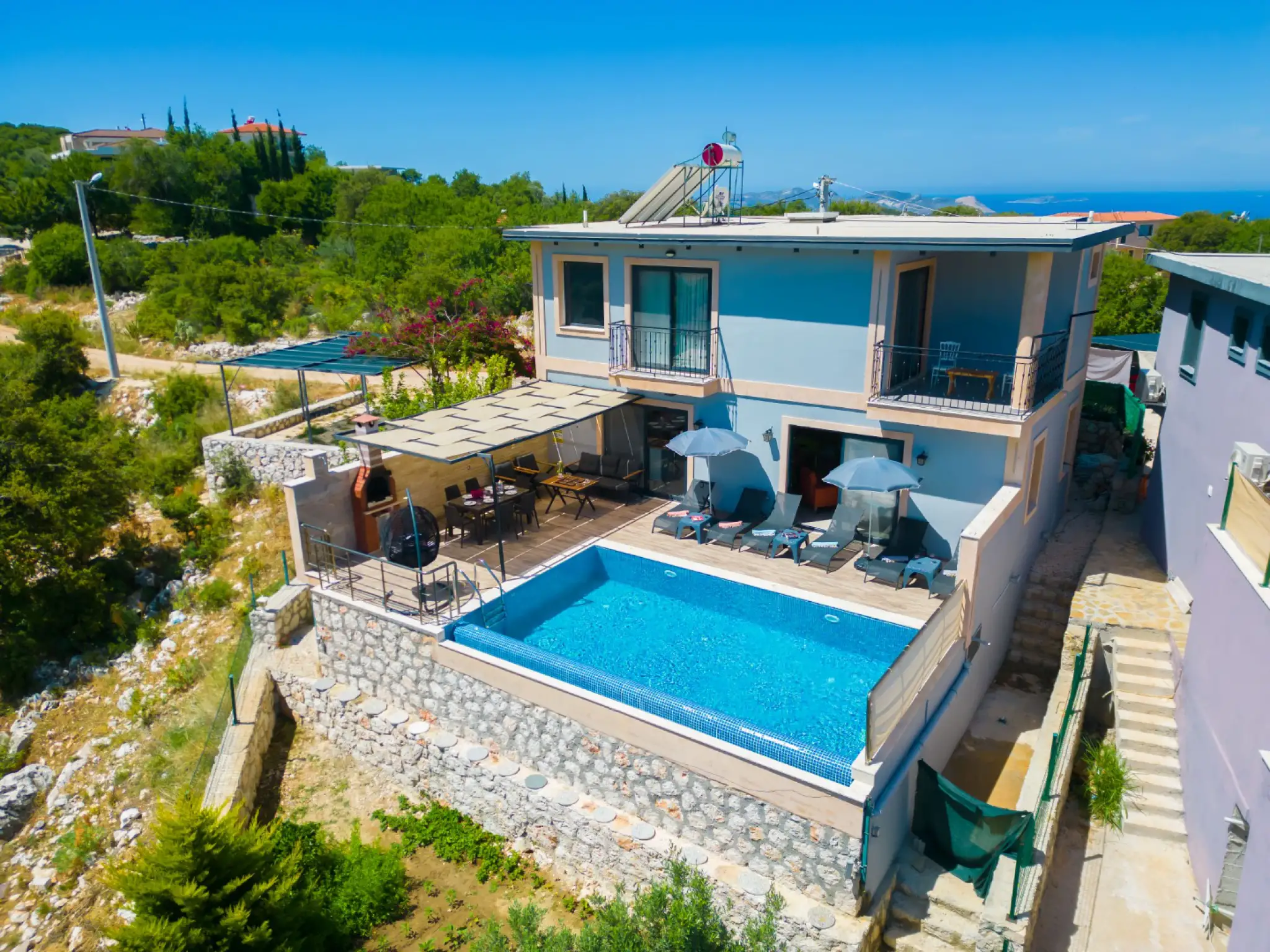 Villa Strato , Kaş Bayındır Bölgesinde doğa içinde 8 kişilik kiralık villa
