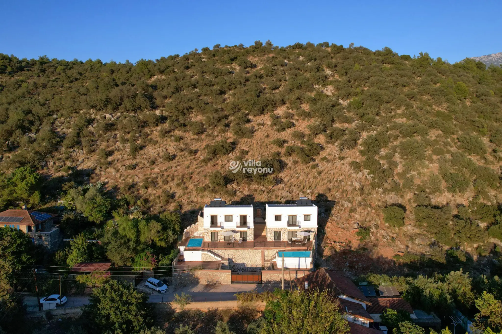DJi_0180-JPG-1_739.jpeg