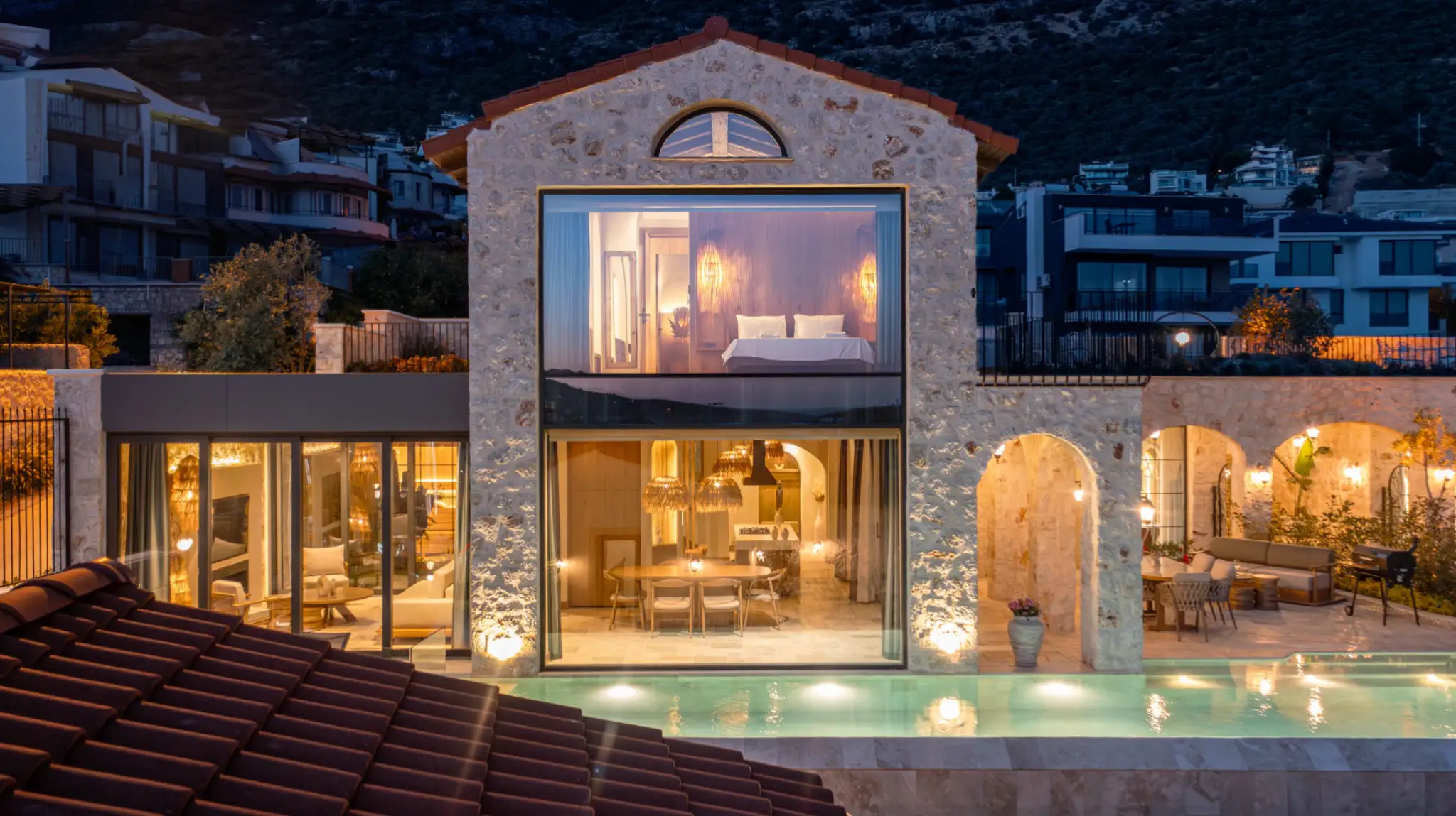 VİLLA LUXERA 5, Kalkan Kızıltaş bölgesinde merkezi konumda deniz manzaralı 6 kişilik kiralık villa 
