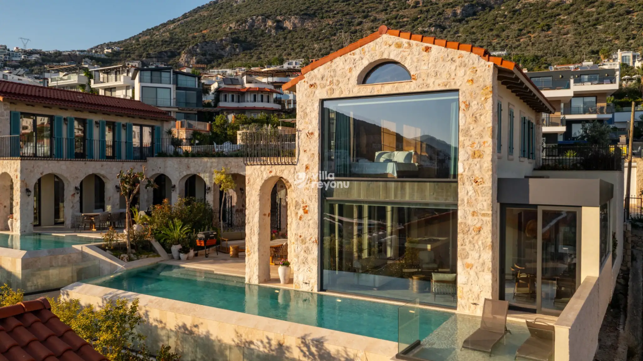 VİLLA LUXERA 2, Kalkan Kızıltaş bölgesinde merkezi konumda deniz manzaralı 6 kişilik kiralık villa 
