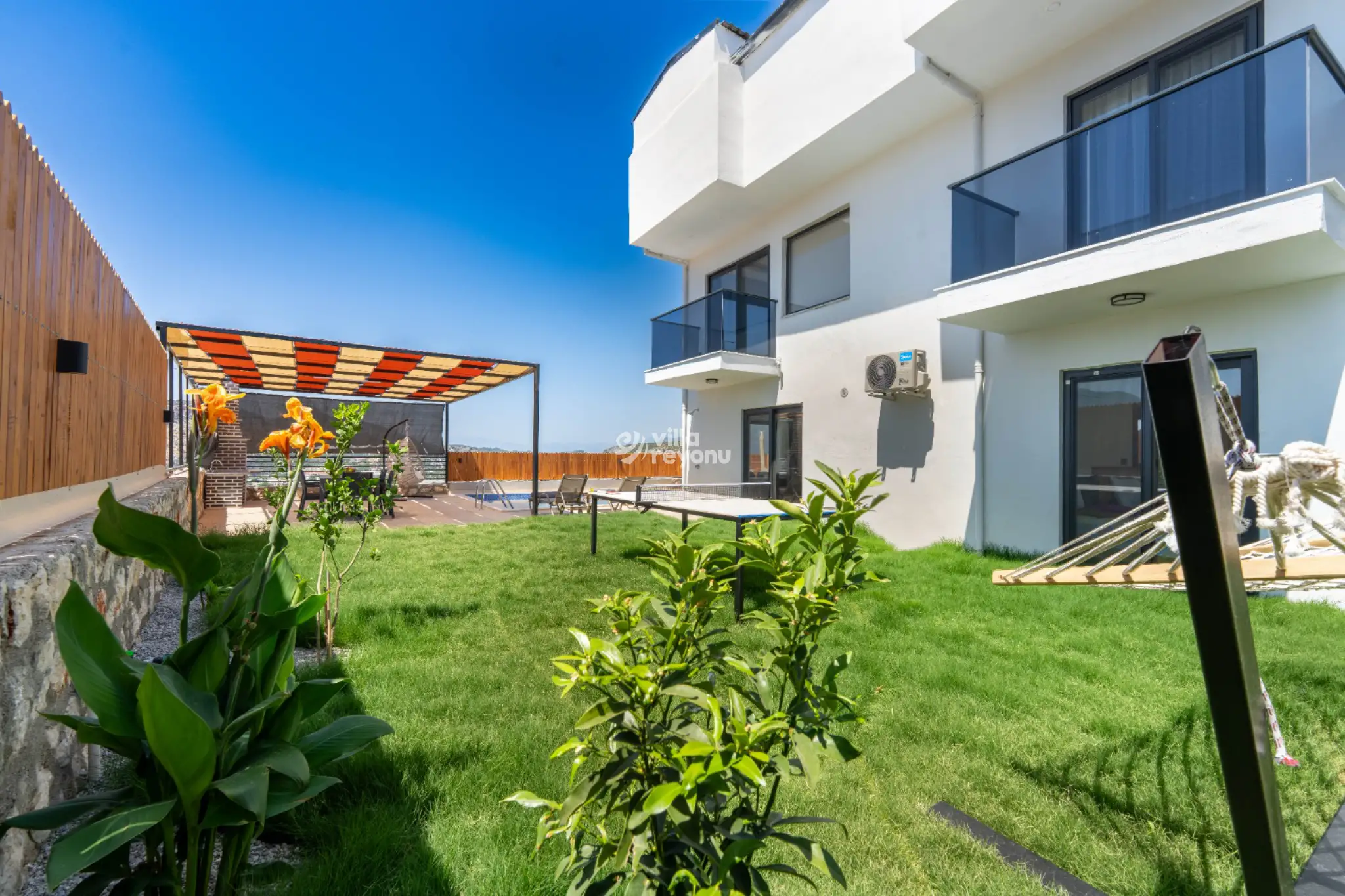 Villa Selman 2