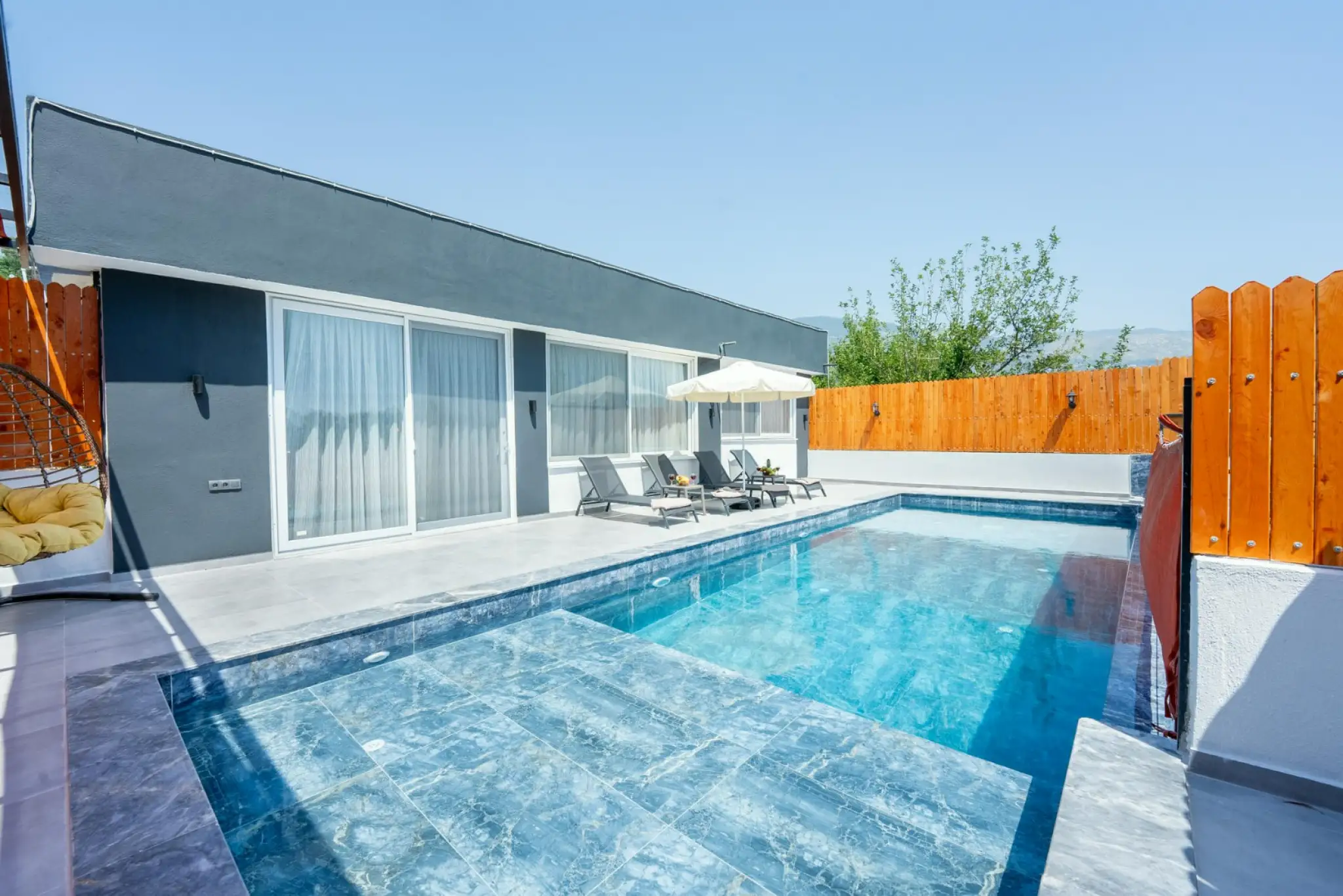 Villa Jason