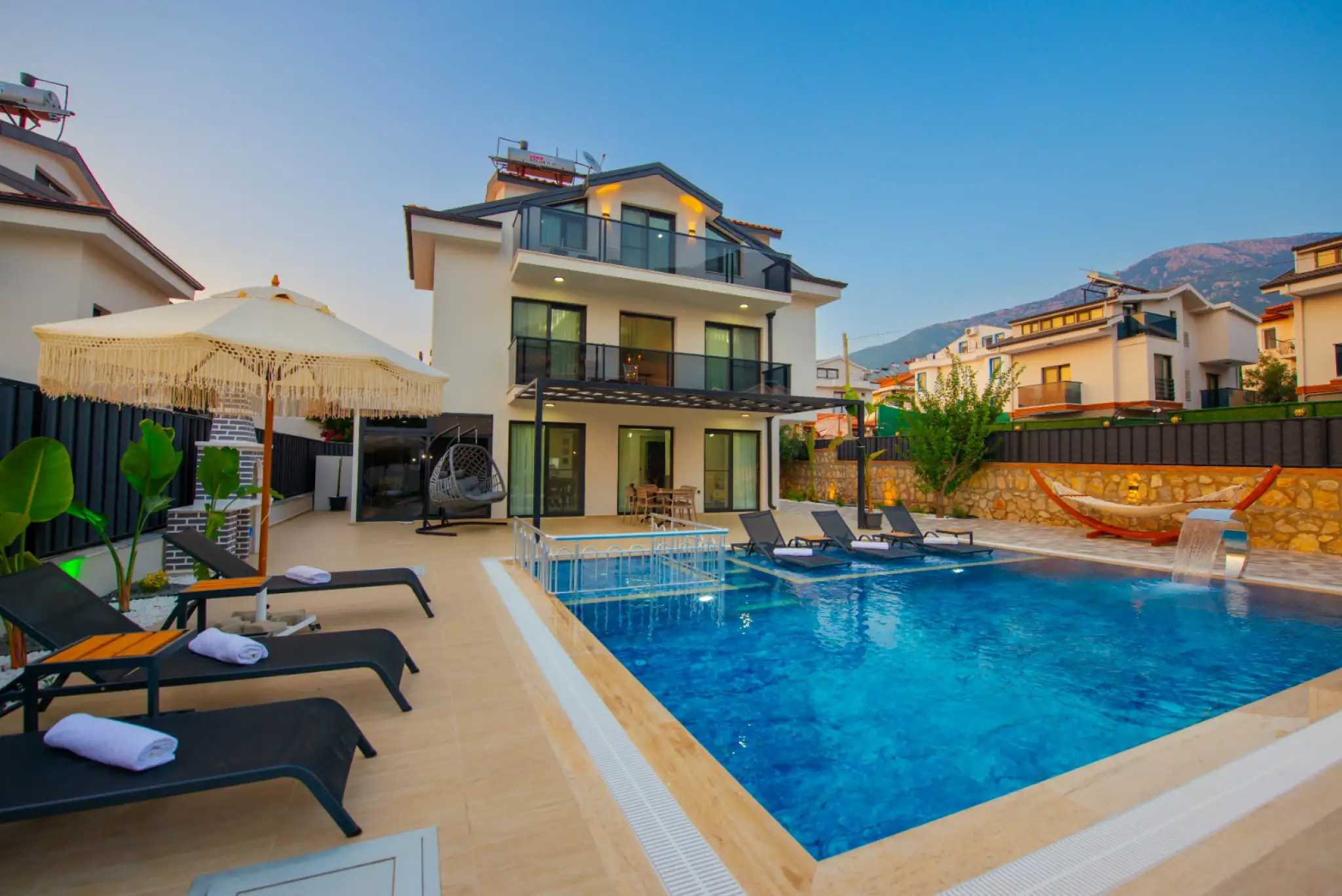 Villa Skyfall 1
