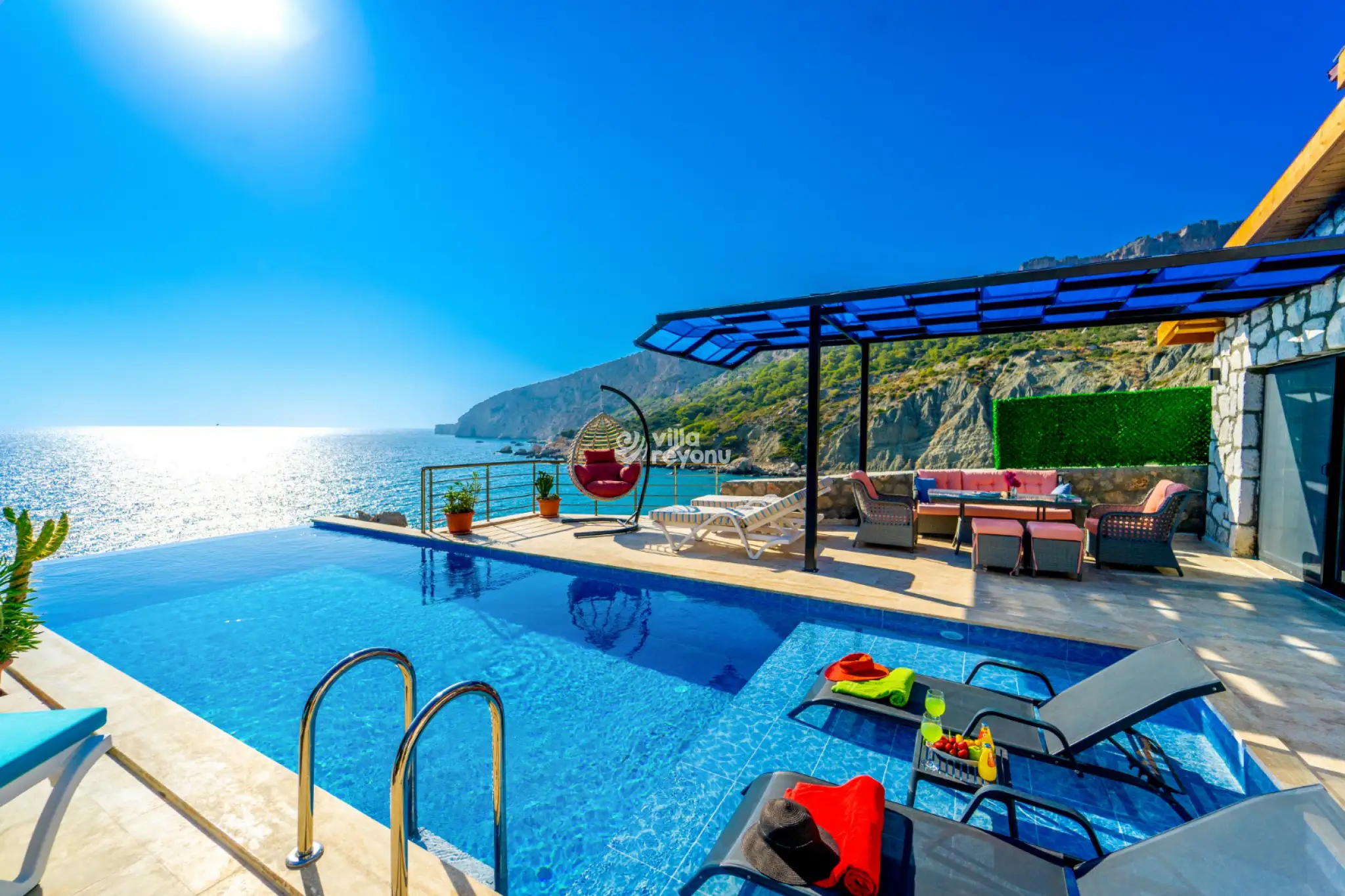 ViLLA-ADONiS_05_2_168.jpg