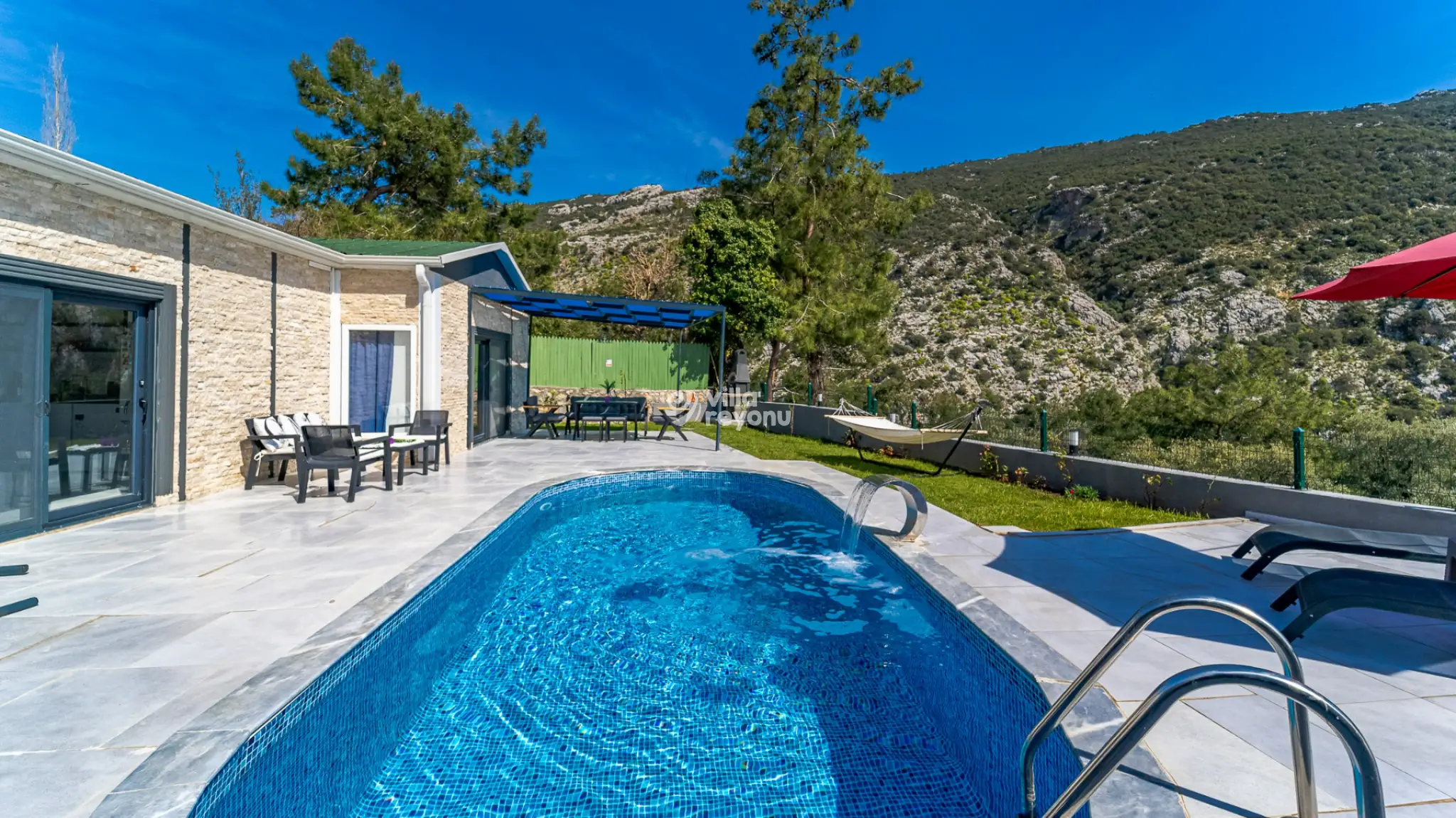ViLLA-LAYLA-19_196.jpg