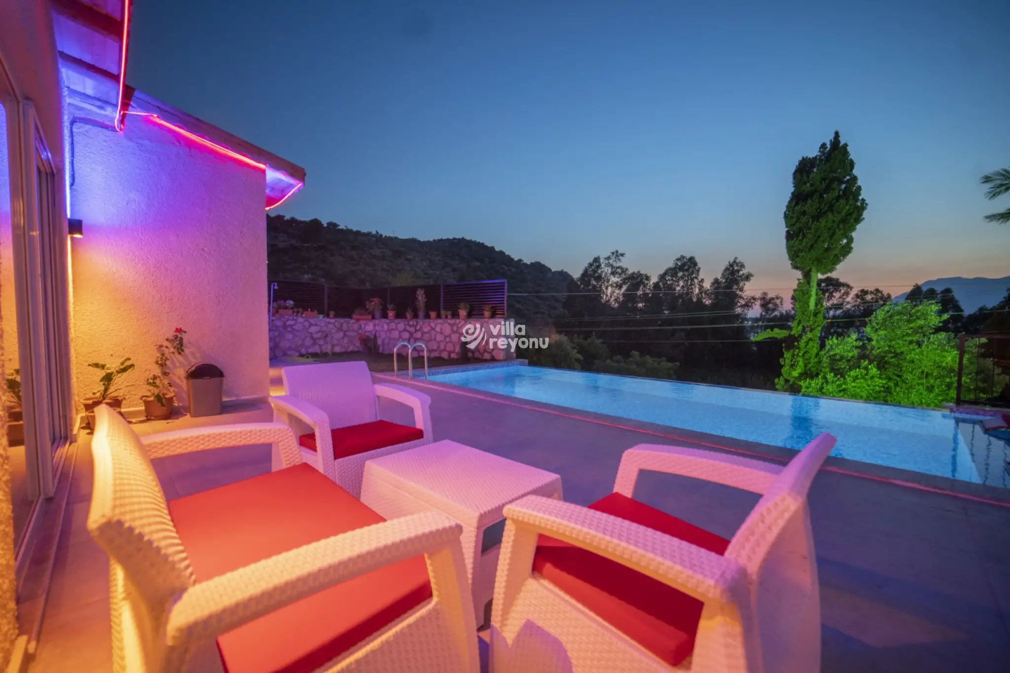 Villa-Aynes-Das-Villa-Kiralama-30_17.jpg