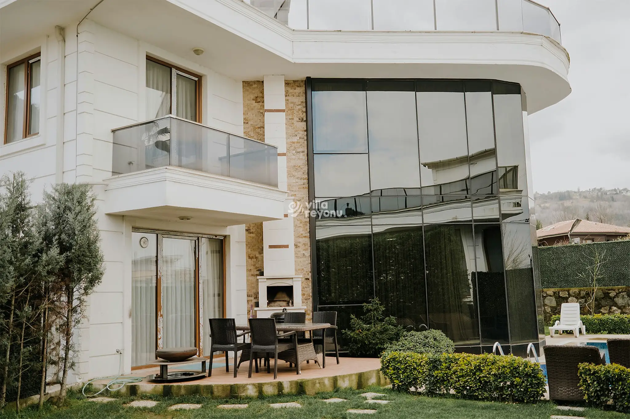 Villa-Calm-in-51_474.jpg