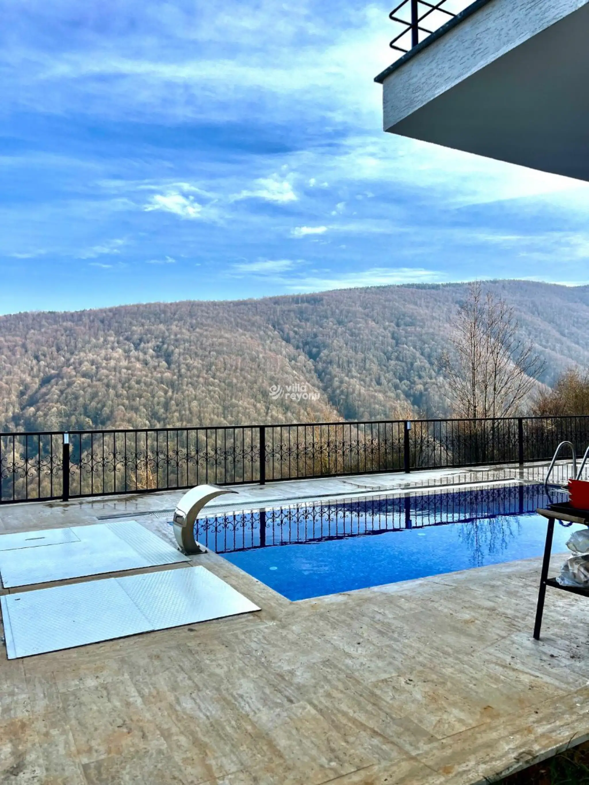 Villa-Enza-8_735.jpg