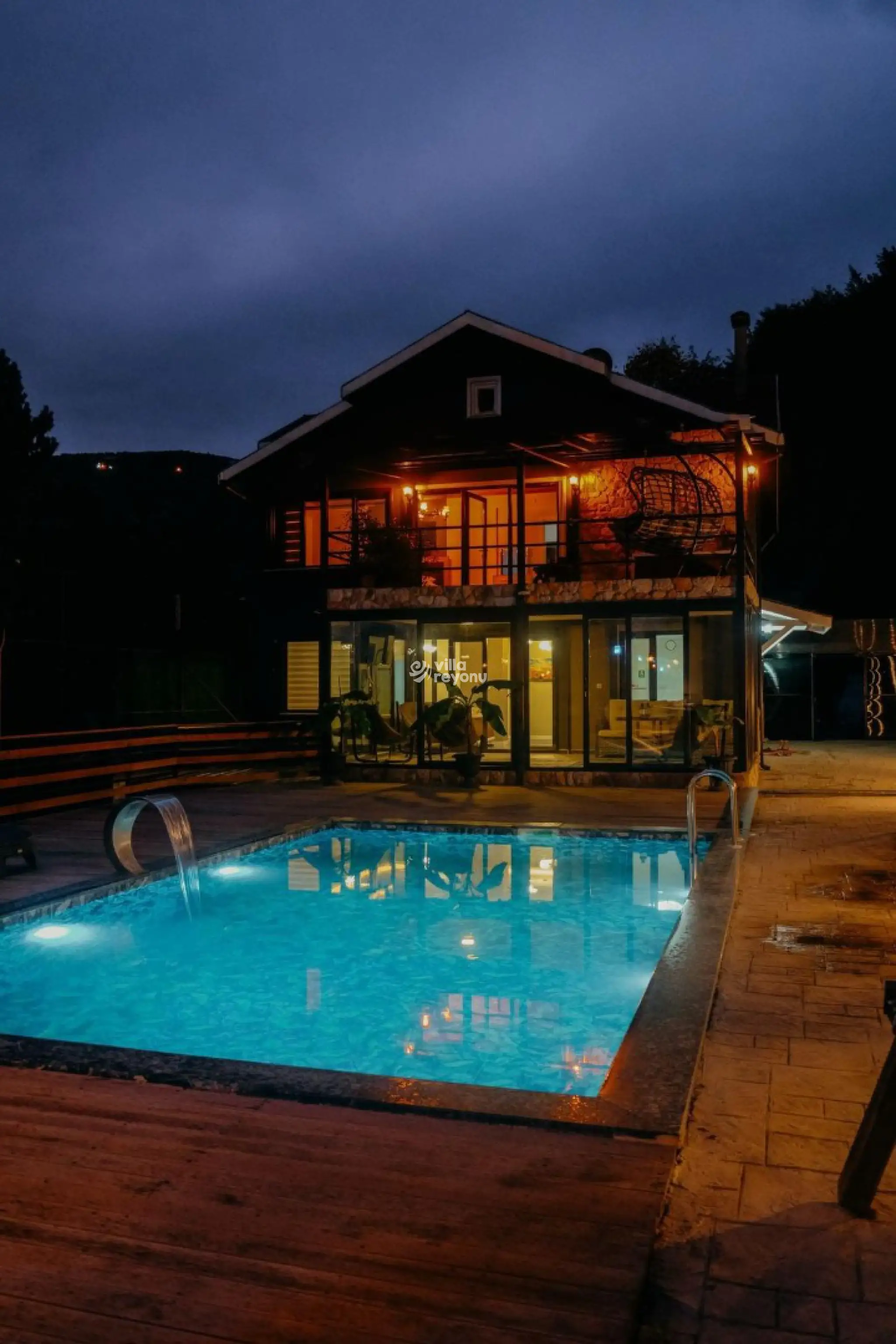 Villa-Lirya-Deluxe-16_402.jpg