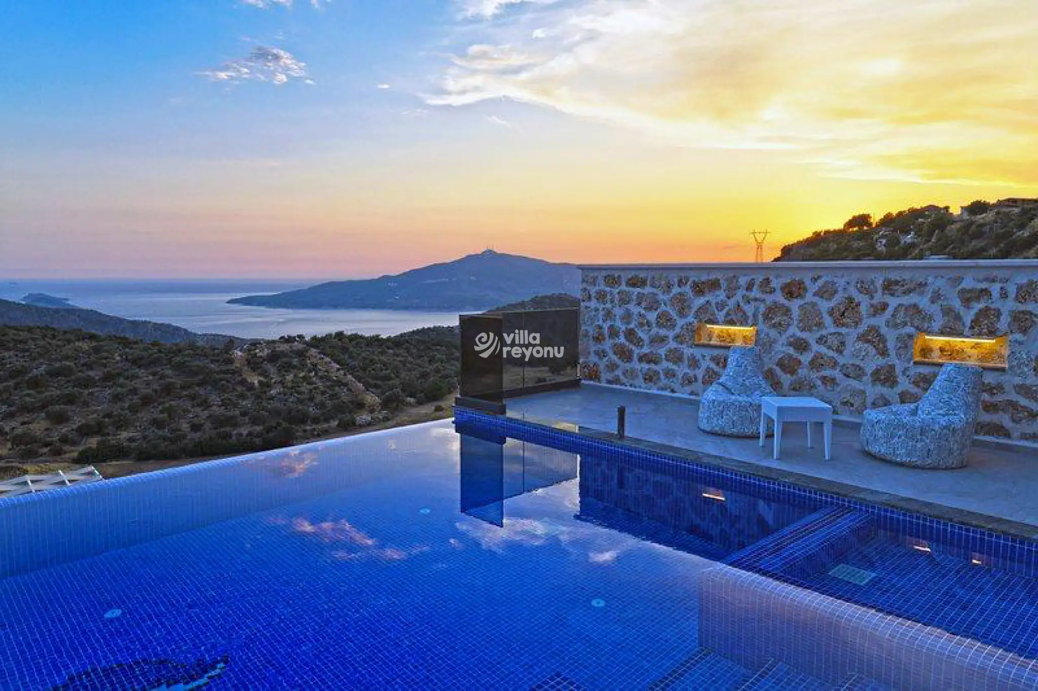 Villa Santiago, Kalkan Kördere bölgesinde 6 kişilik kiralık villa