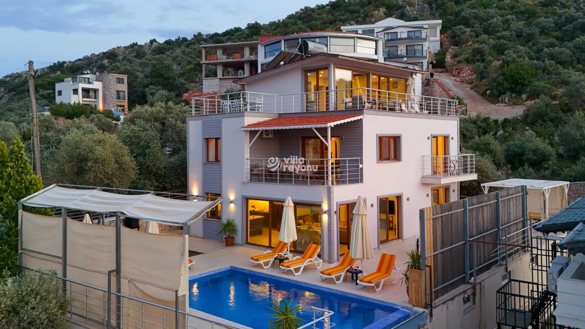 Villa_Esen_1_968.jpg