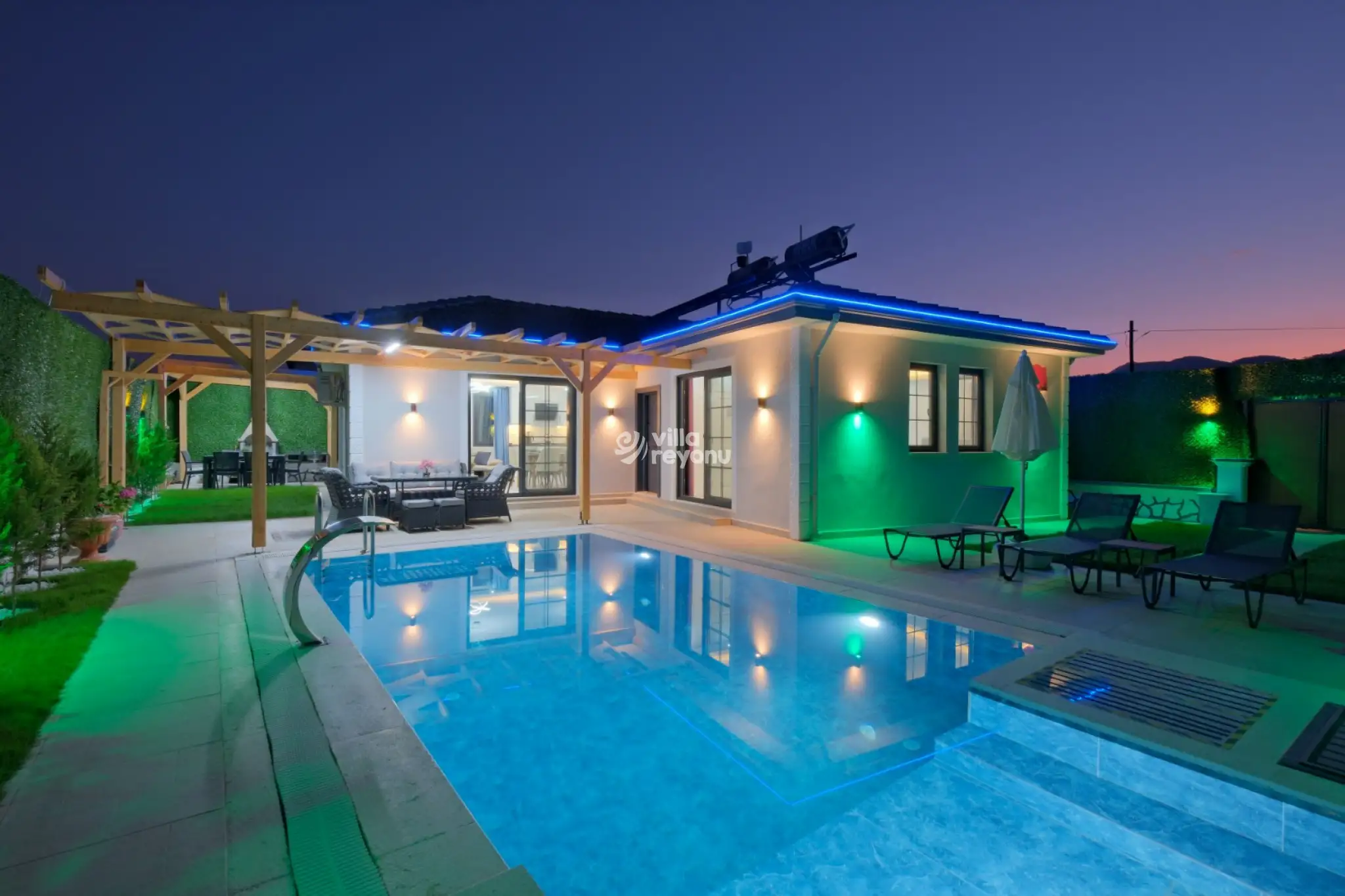 Villabiz-villa-sandal-45_23_40.jpg