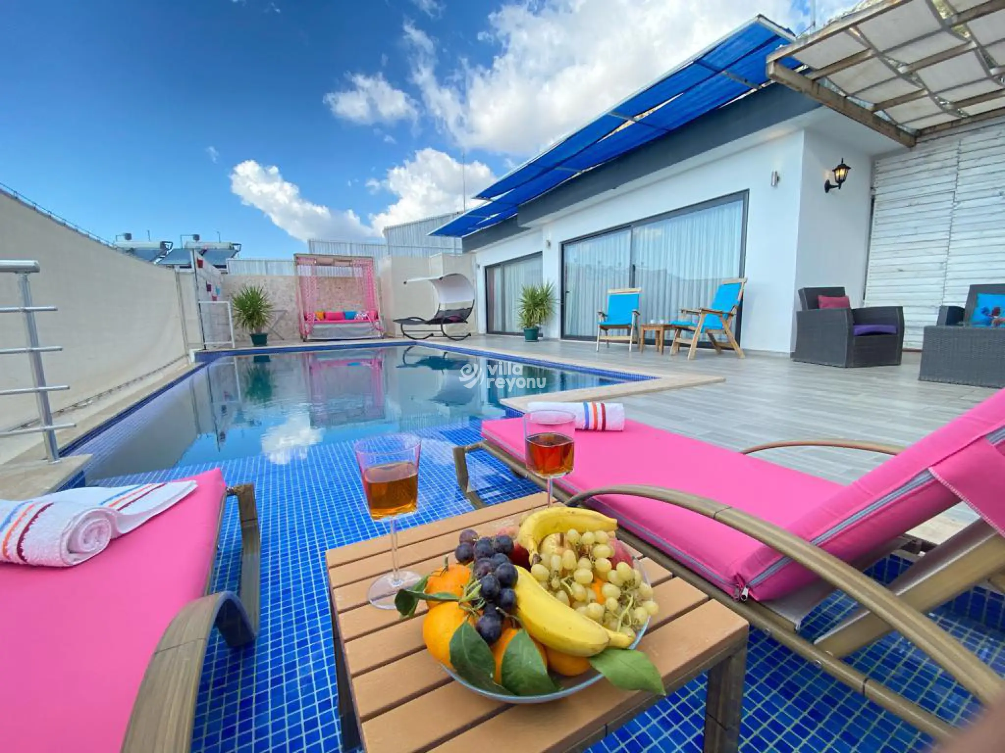 Villa Amara, Kalkan Kördere bölgesinde 2 kişilik kapalı havuzlu balayı villası