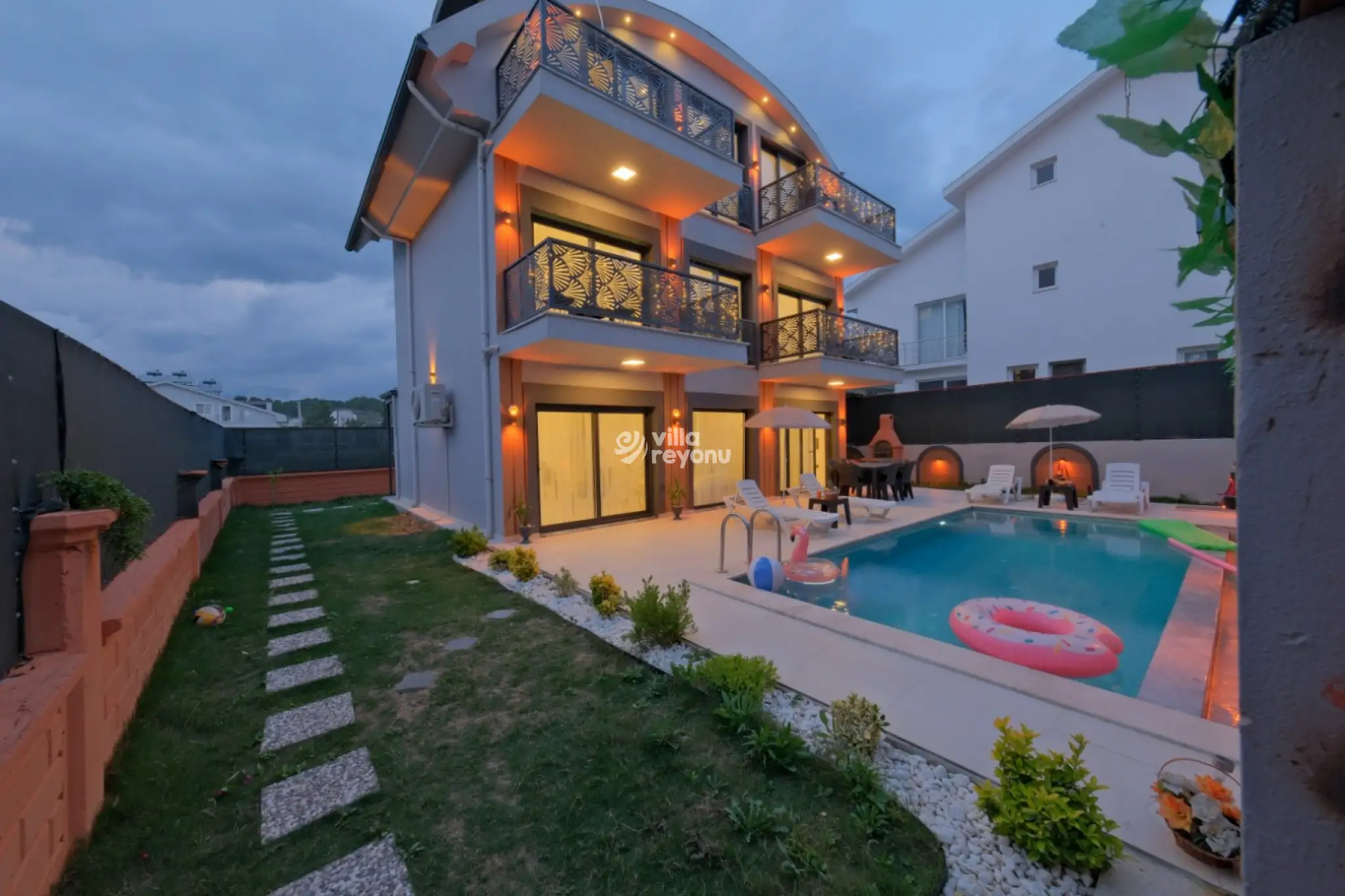 VİLLA LORİAN