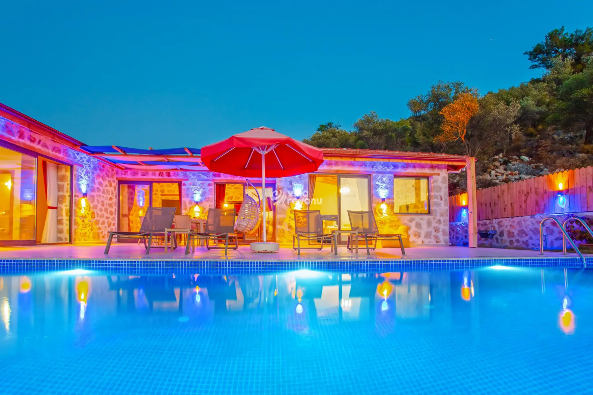 Yigit-2-Villa-14_512.jpg