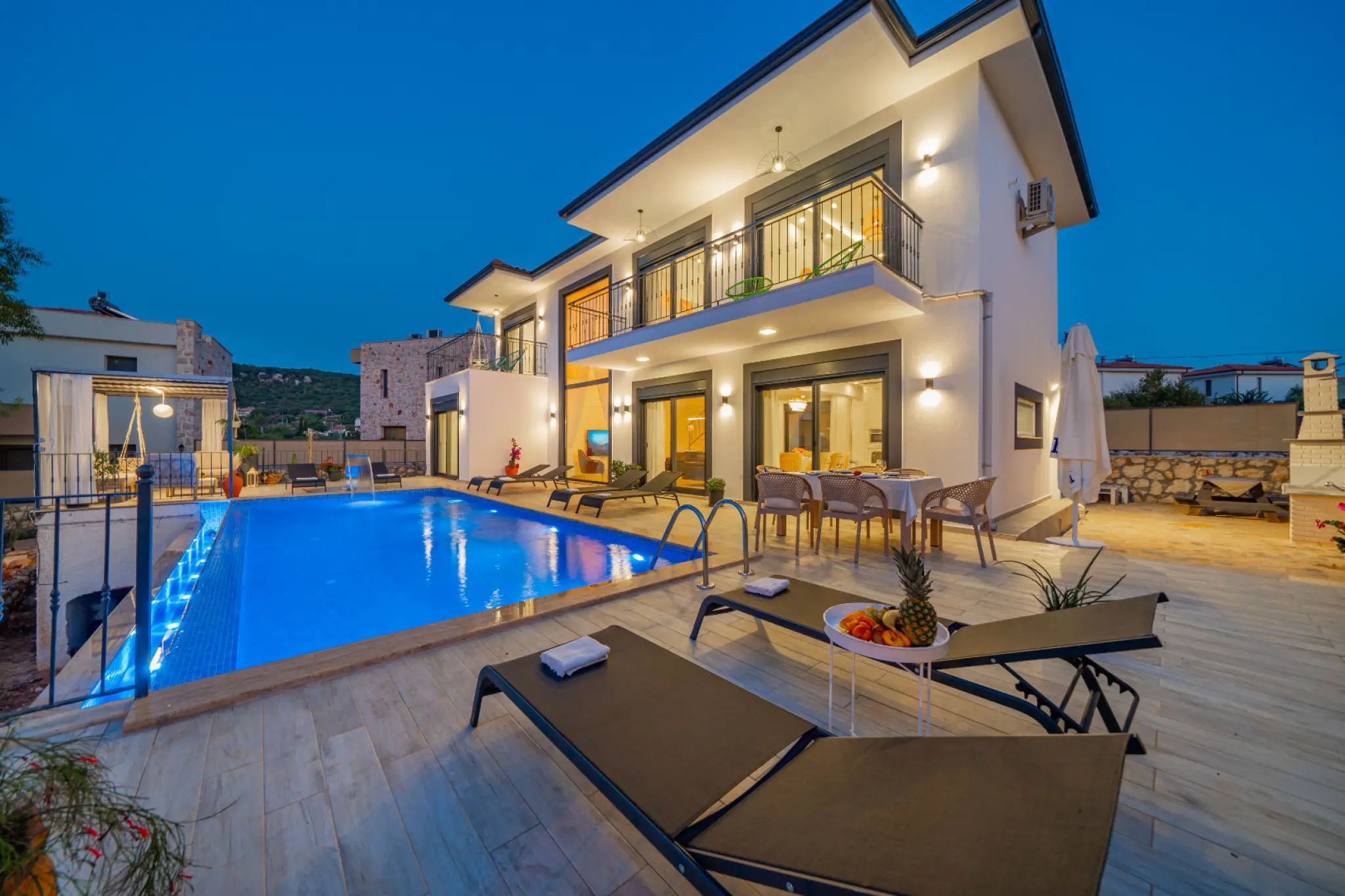 Villa Asris, Çukurbağ bölgesinde doğa içerisinde 8 kişilik kiralık villa 