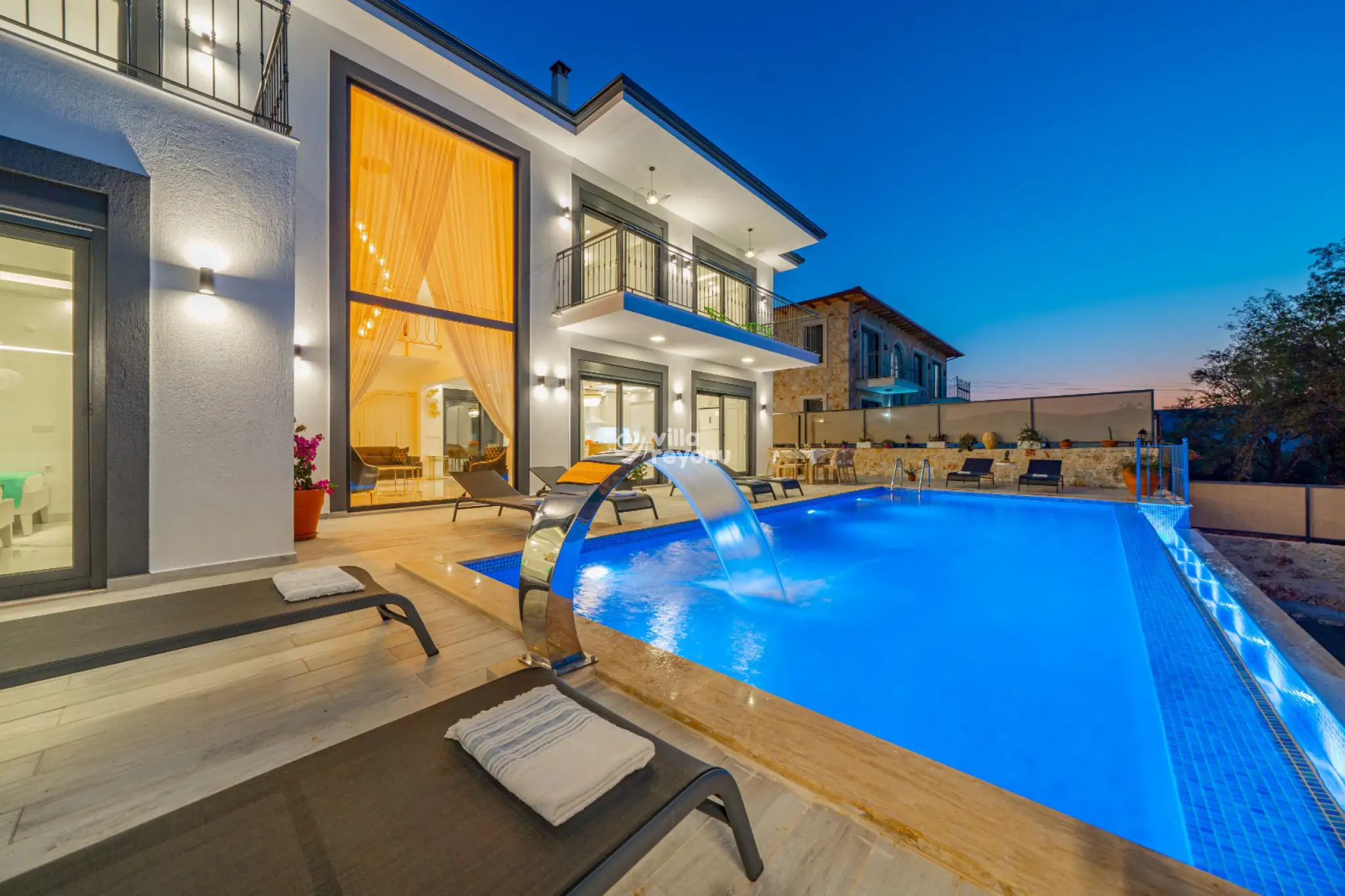 Villa Asris, Çukurbağ bölgesinde doğa içerisinde 8 kişilik kiralık villa 