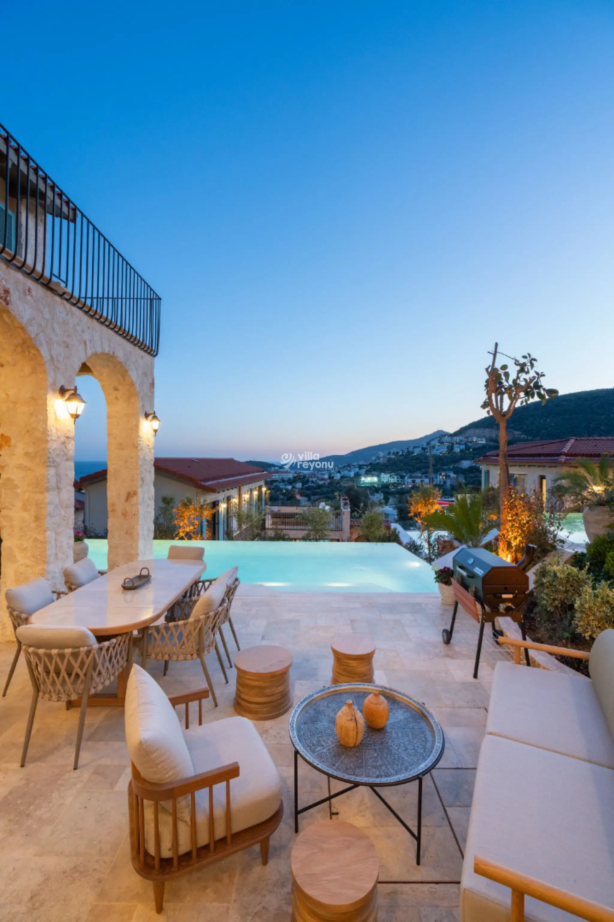 VİLLA LUXERA 2, Kalkan Kızıltaş bölgesinde merkezi konumda deniz manzaralı 6 kişilik kiralık villa 