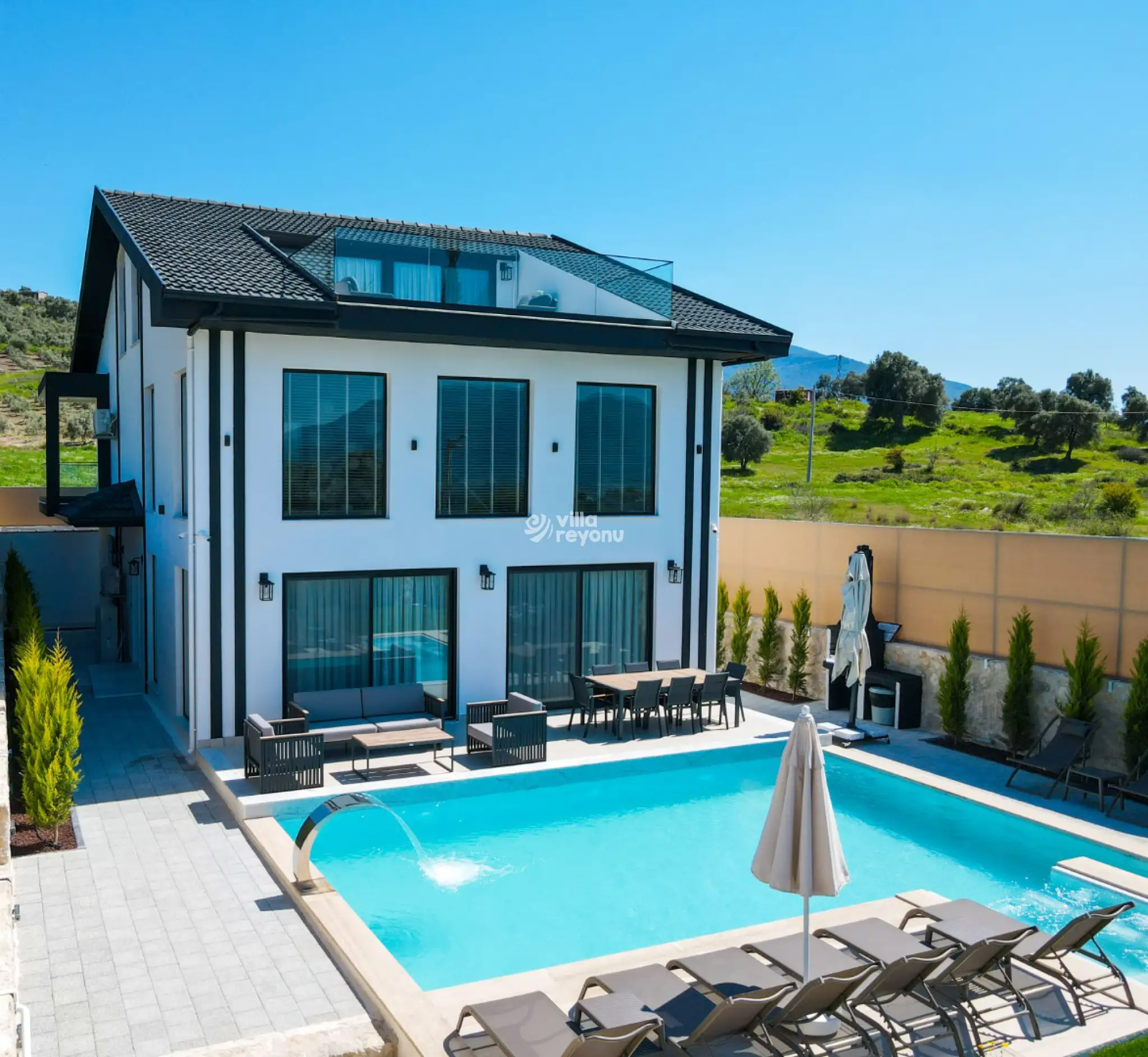 VİLLA MONTARA