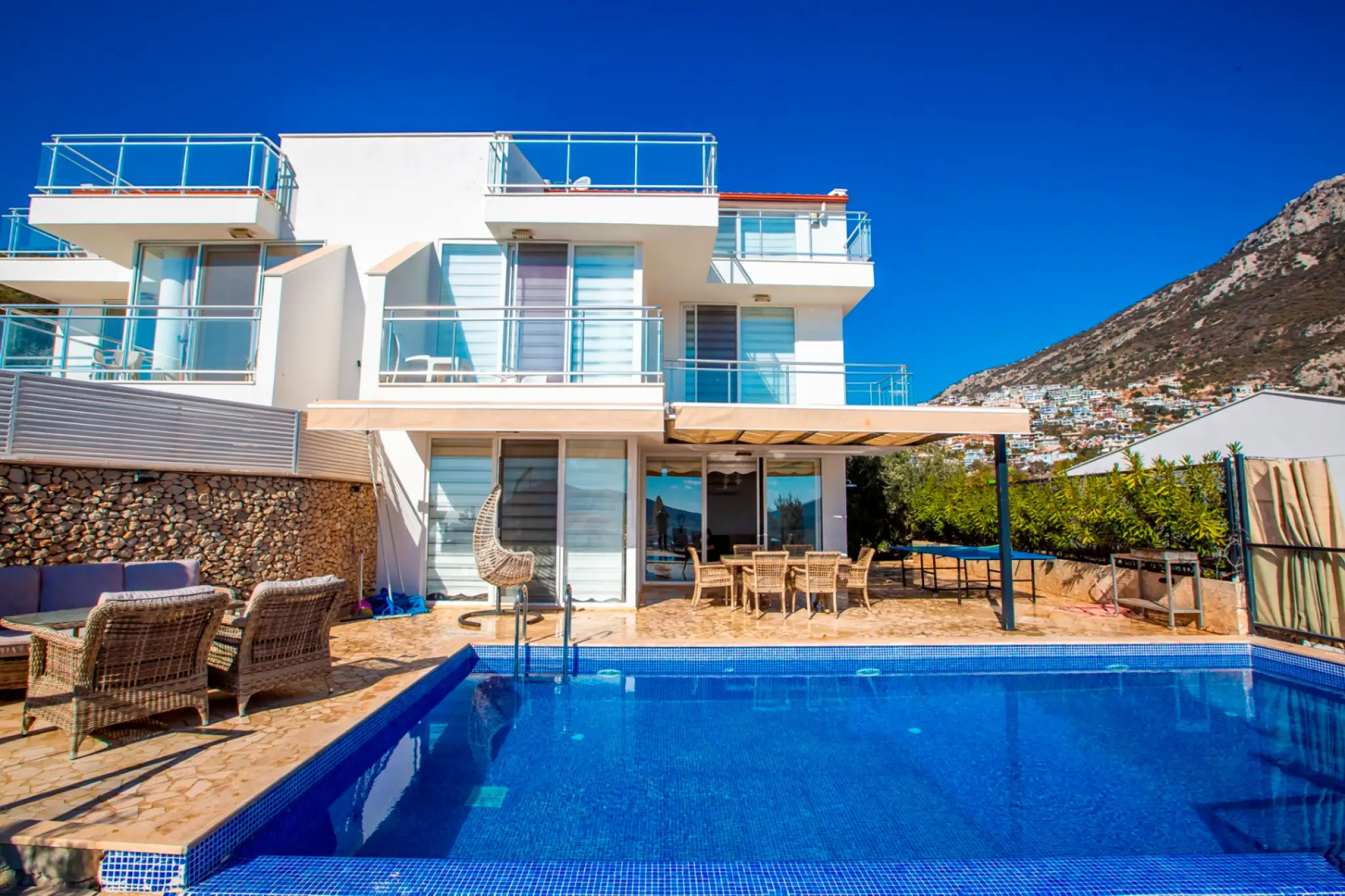 Villa Regal 2