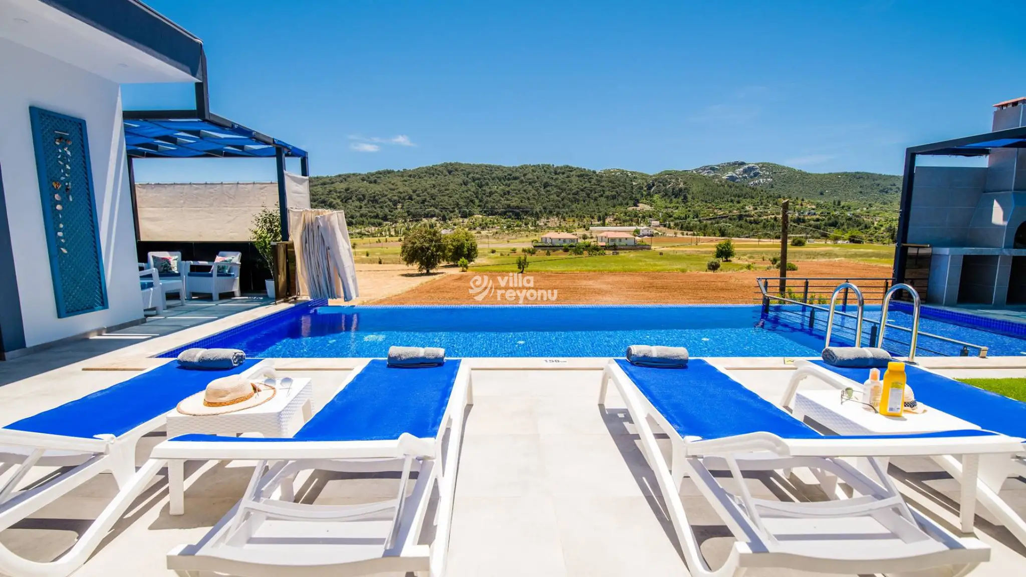 kiralik-villa-lavinya-kalkan-villadanismani-13_969.jpg