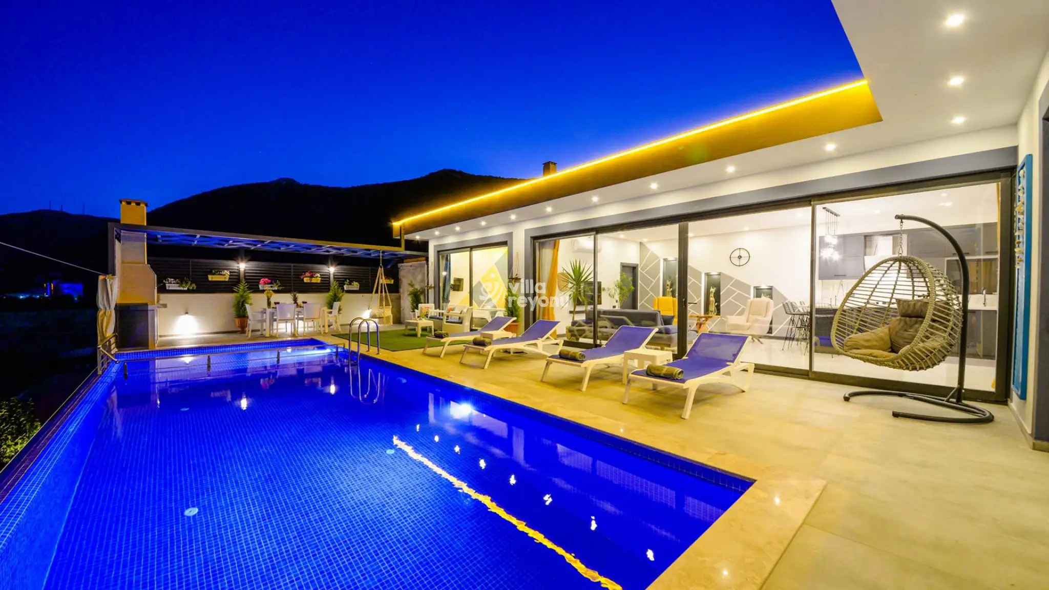 kiralik-villa-lavinya-kalkan-villadanismani-72_520.jpg
