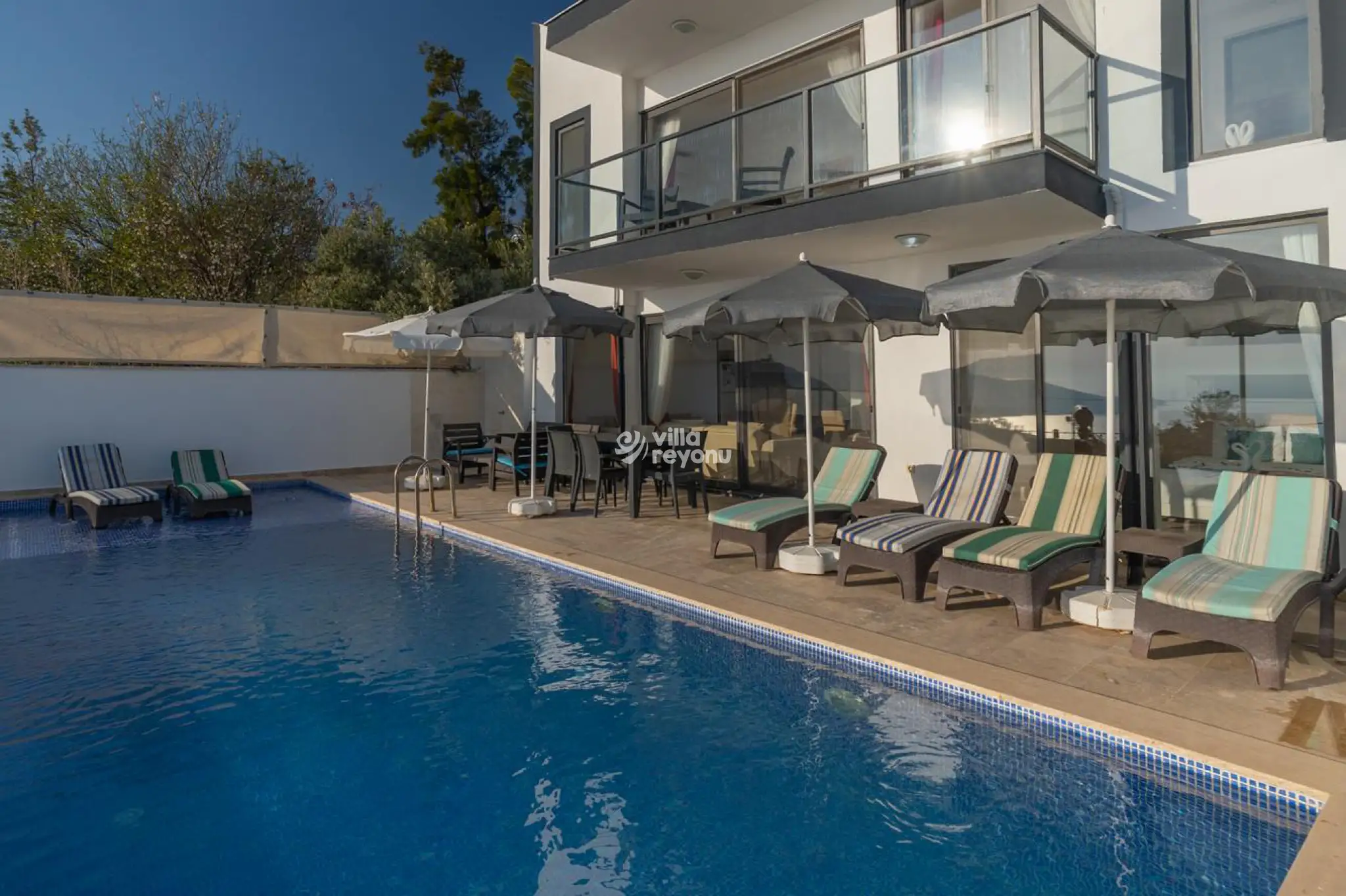 kiralikvillaniz_villa_gorkemli_37_9557_2751_379.jpg