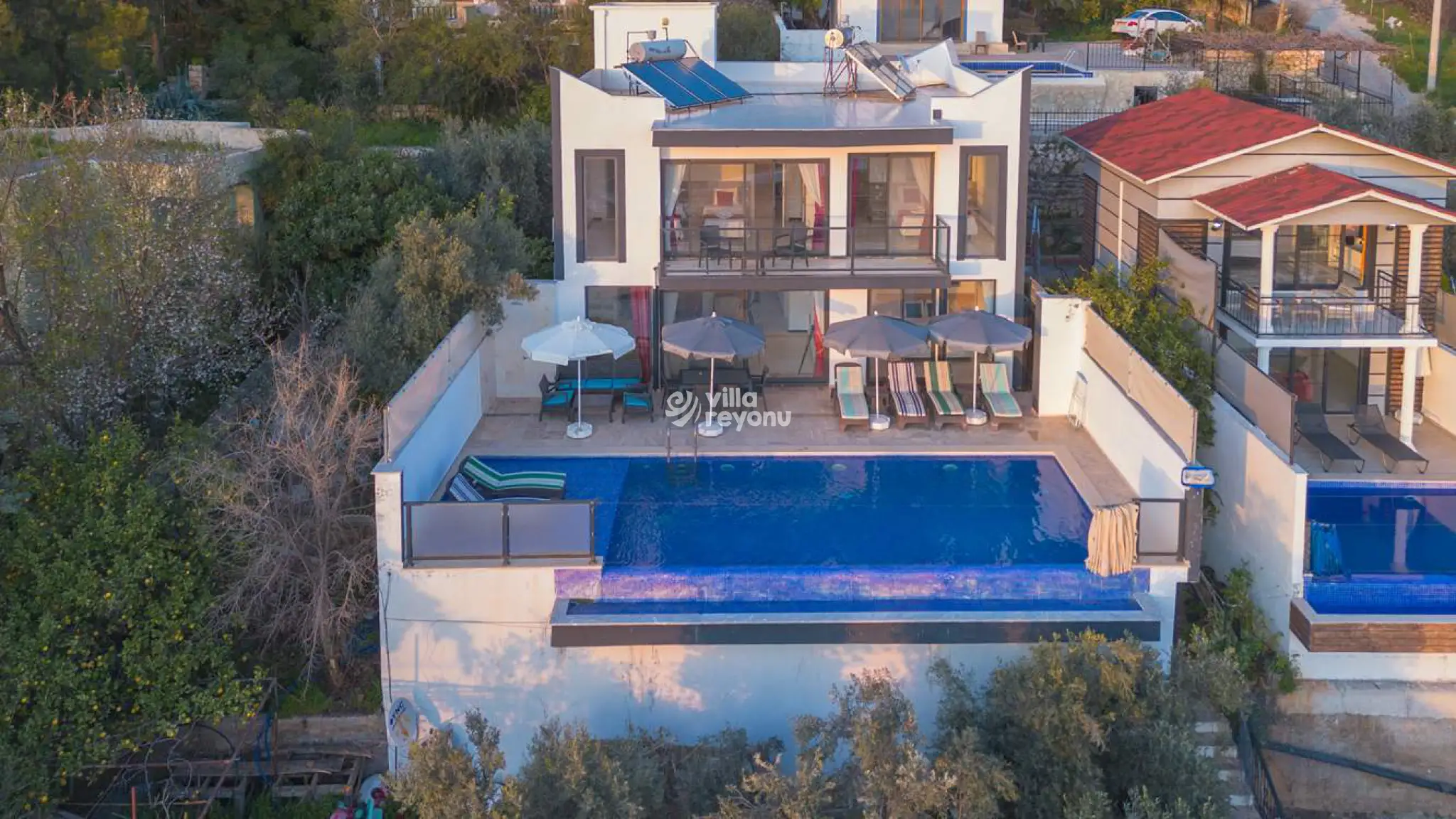kiralikvillaniz_villa_gorkemli_45_9557_3240_734.jpg