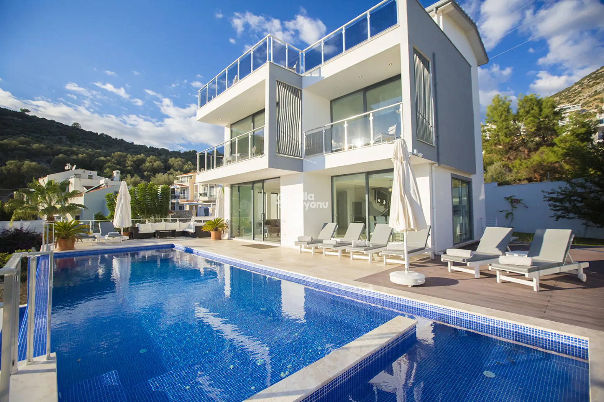 luks-villa-kalkan-16_635.jpg