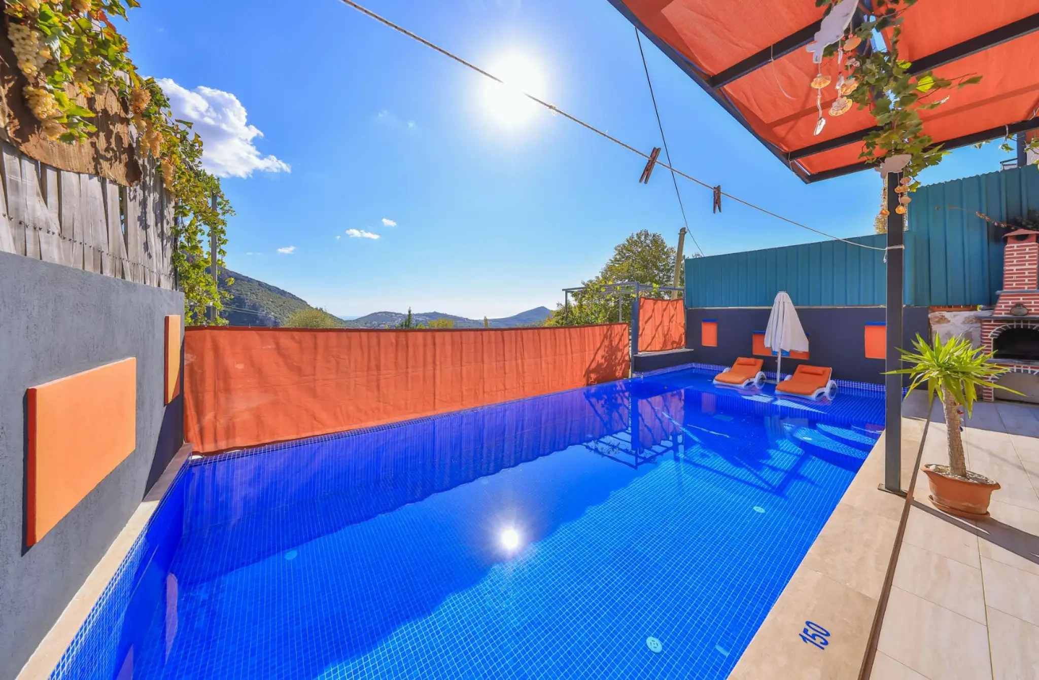 Kalkan'da Haftalık Kiralık Muhafazakar Balayı Villası