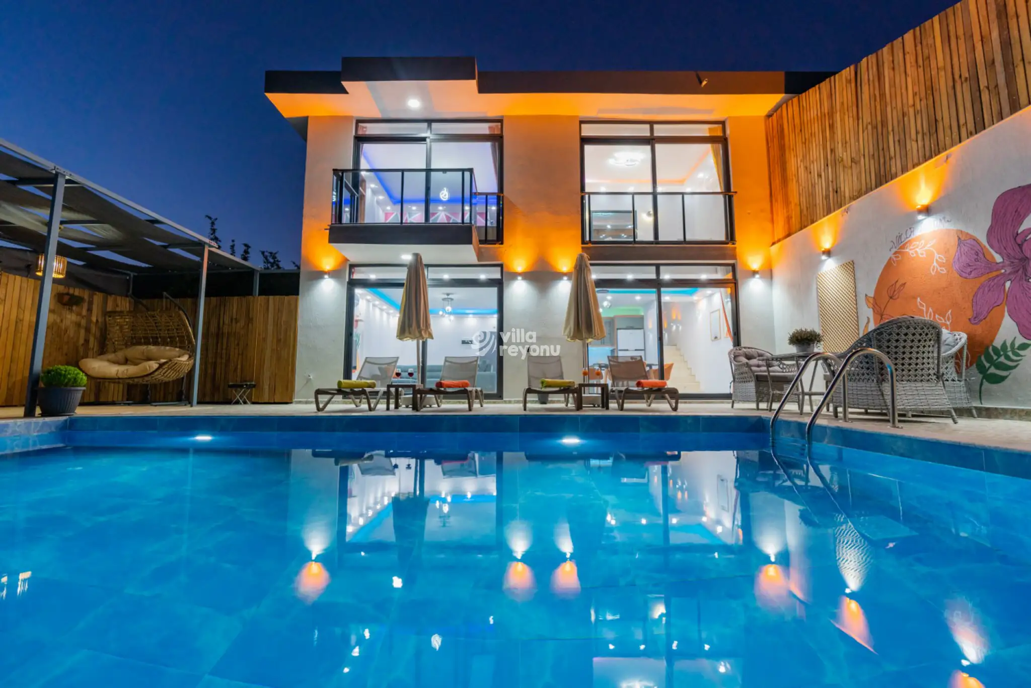 muhafazakar-jakuzili-tatil-villasi-lilium-2_545_914.jpg