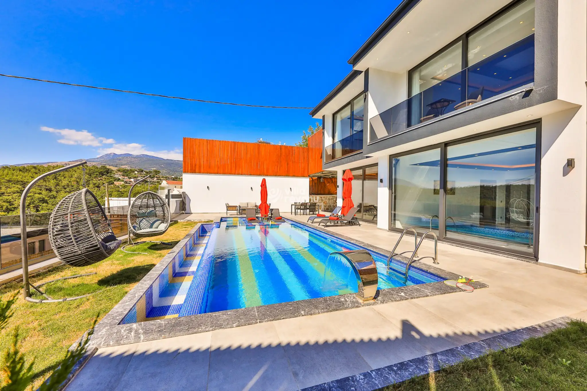 muhafazakar-jakuzili-tatil-villasi-vizyon-30_718_939.jpg