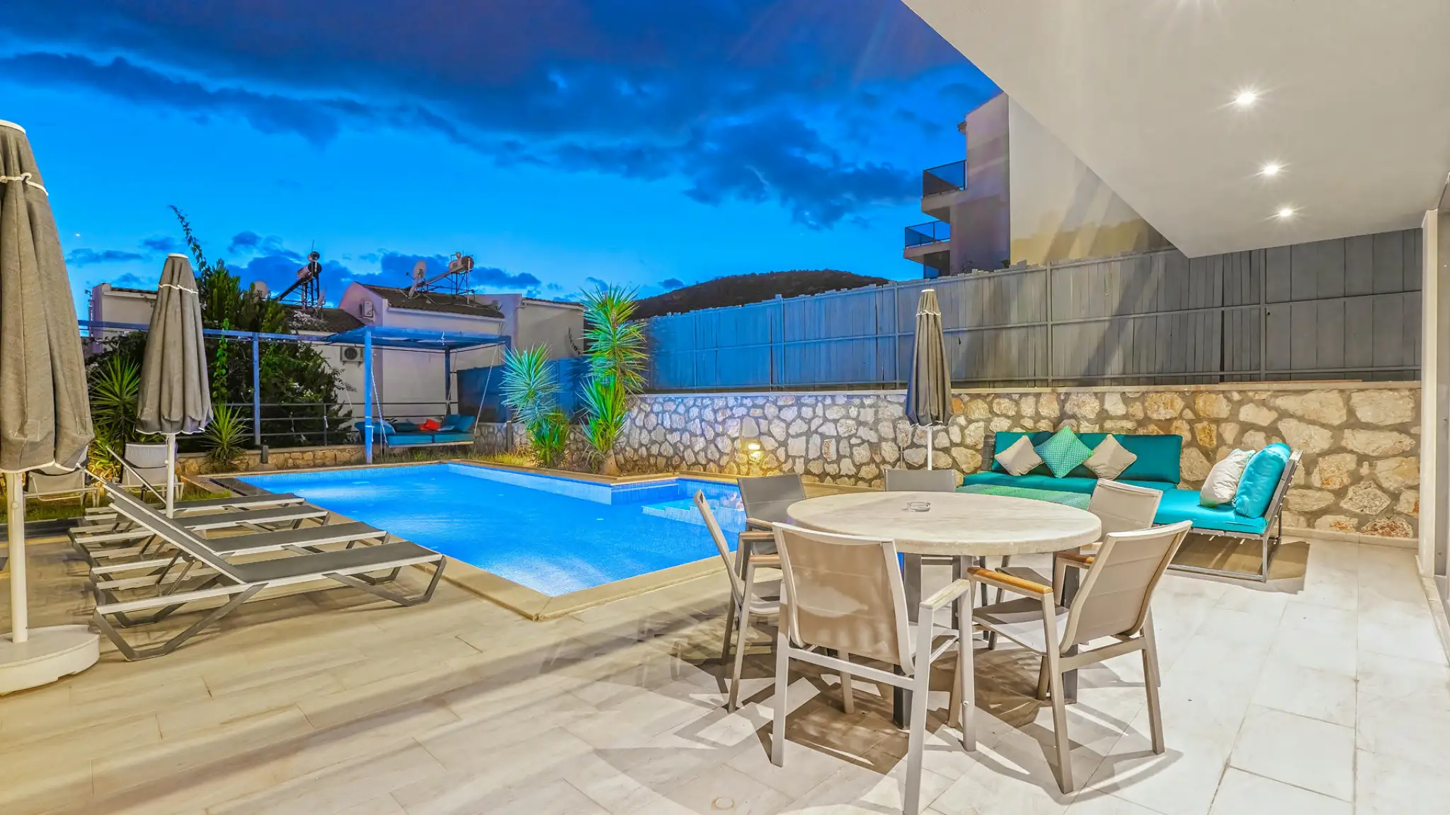 Villa Riviera