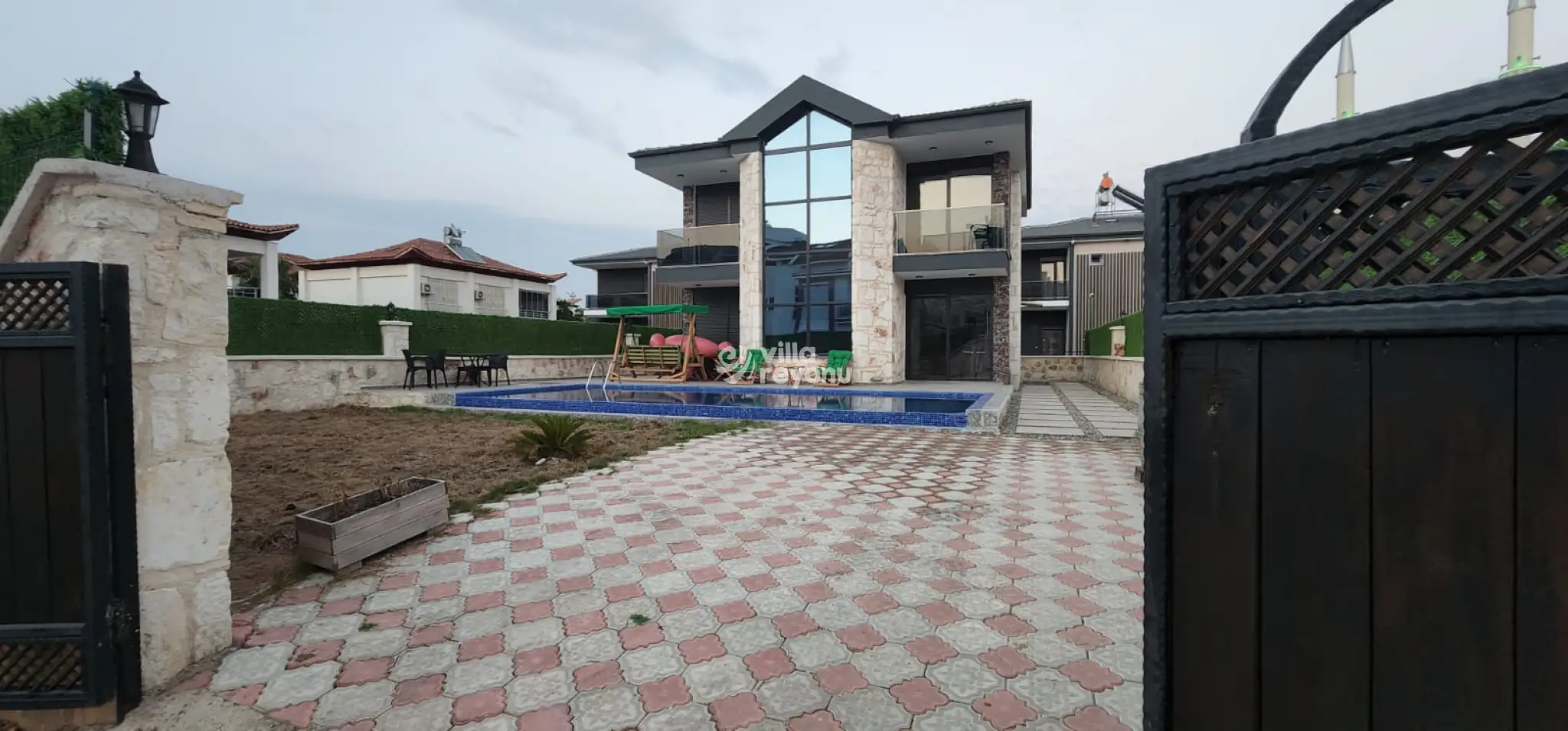 villa-almina-1_679.jpeg