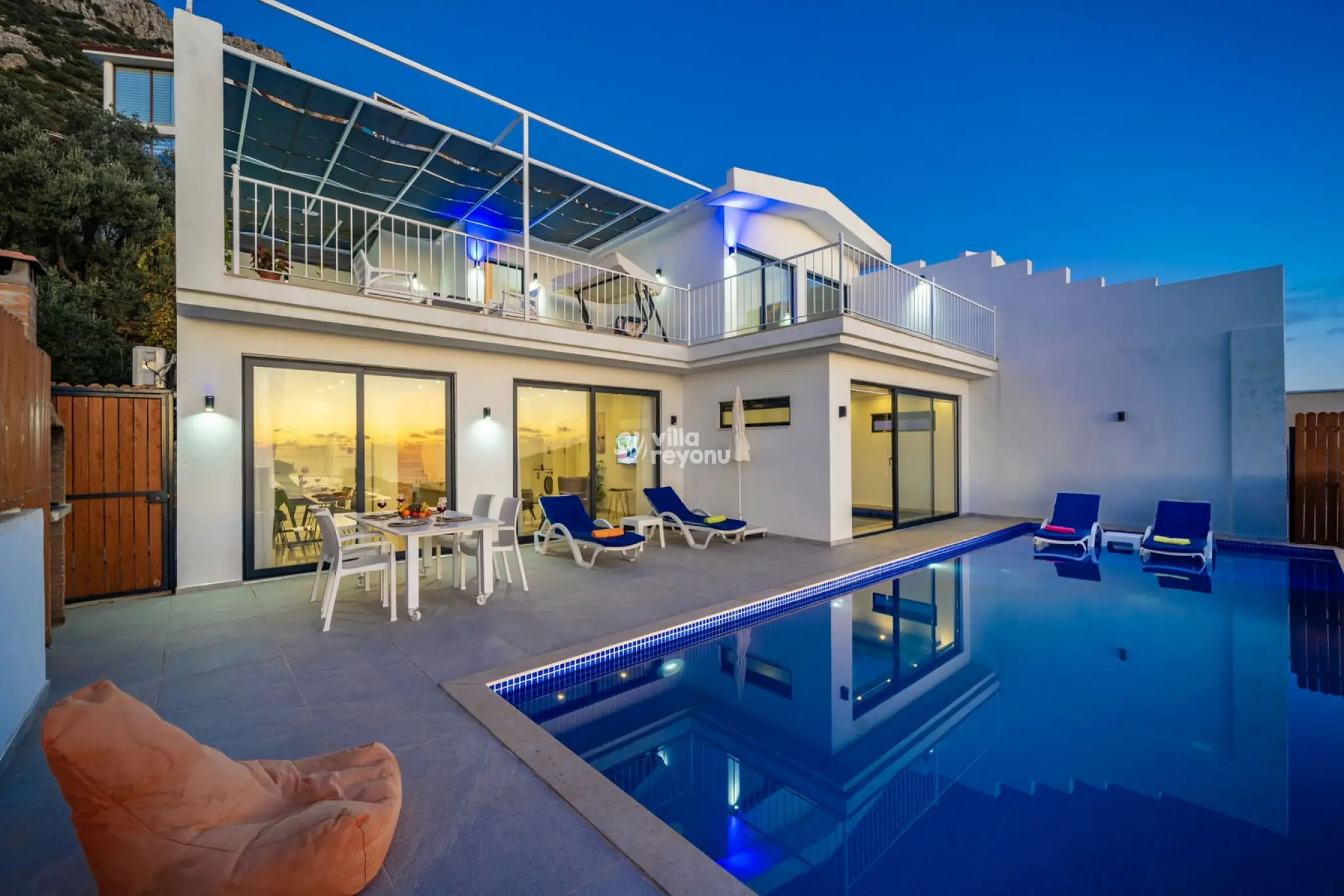 Villa Avery