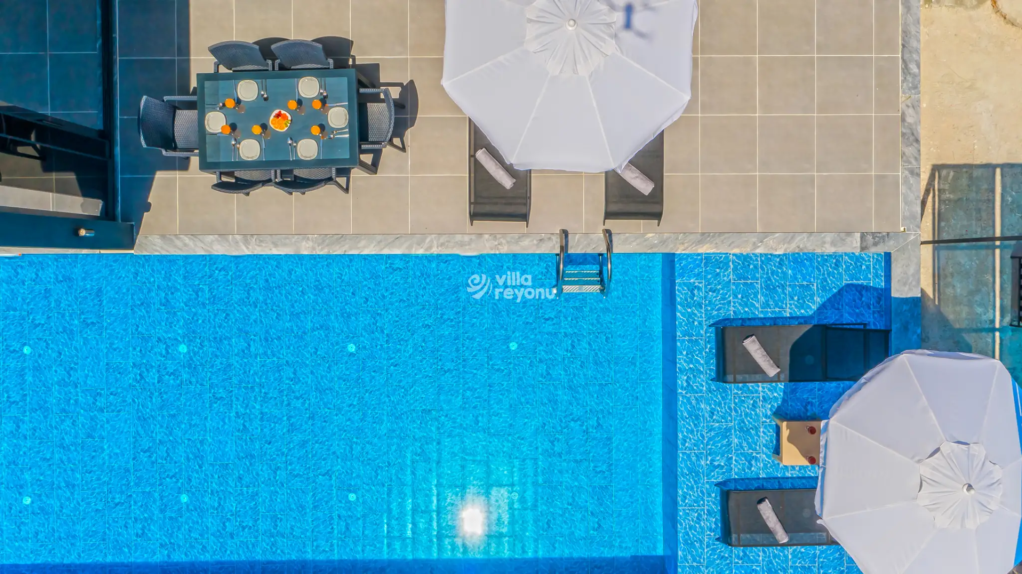 villa-ayles-duo-82_229.jpg