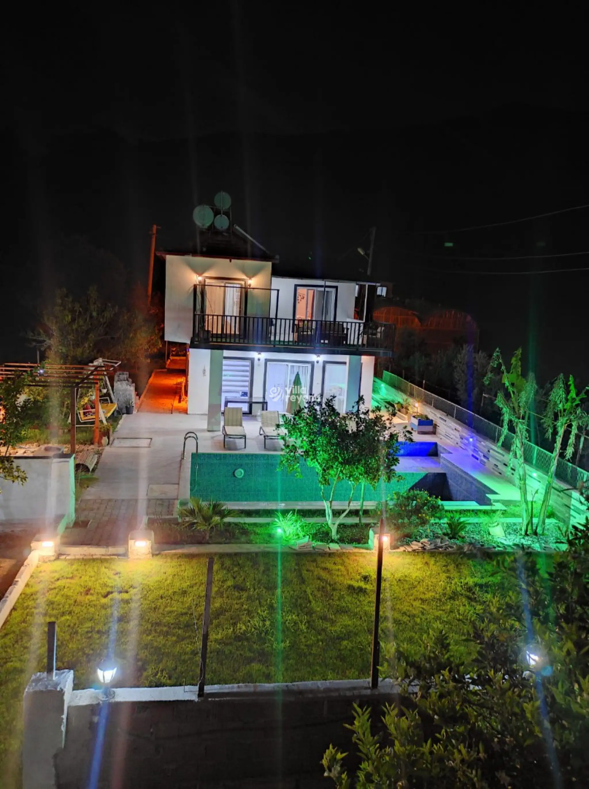 villa-capital-1_473.jpg