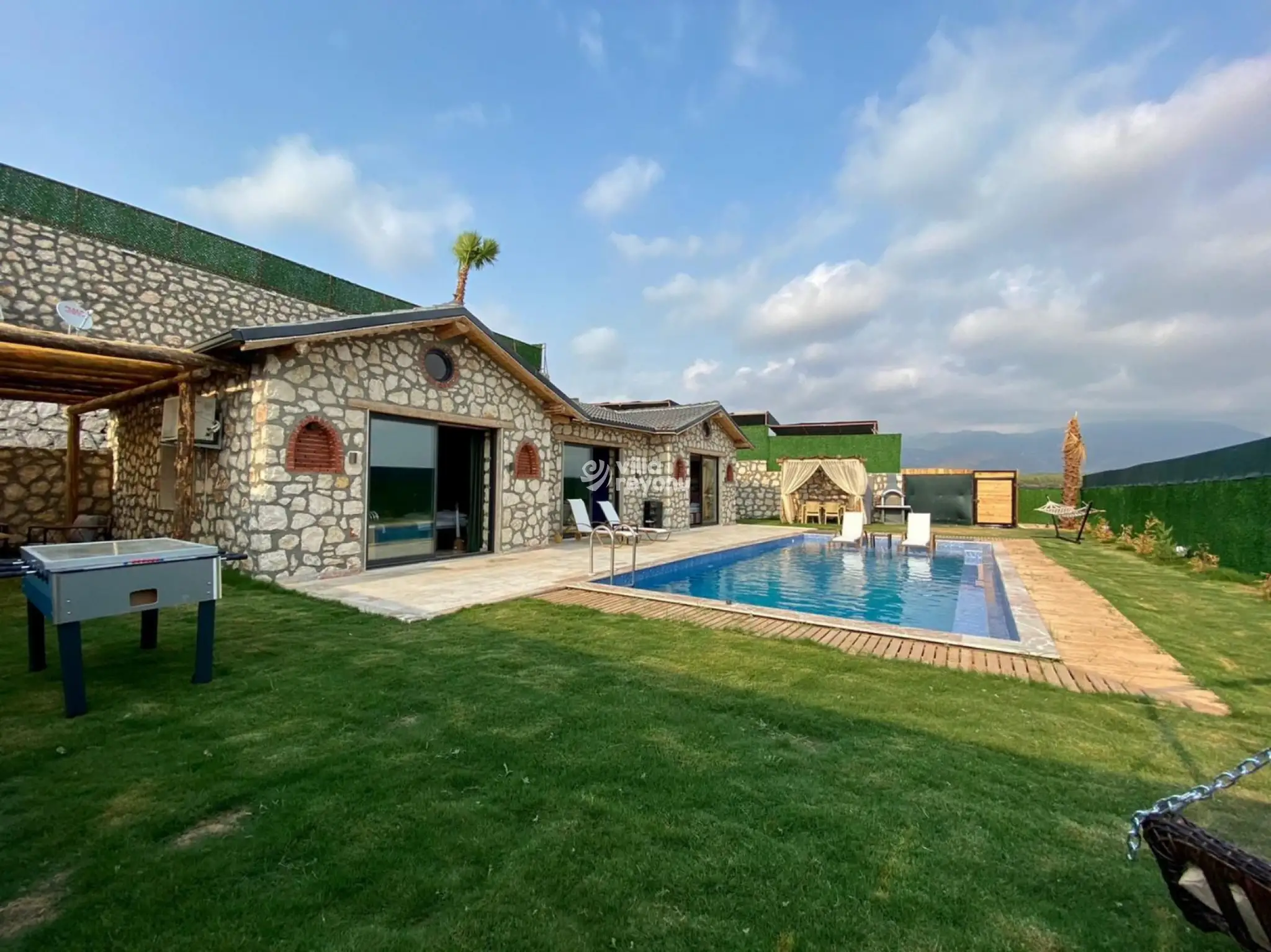 villa-carino-5-12_570.jpeg