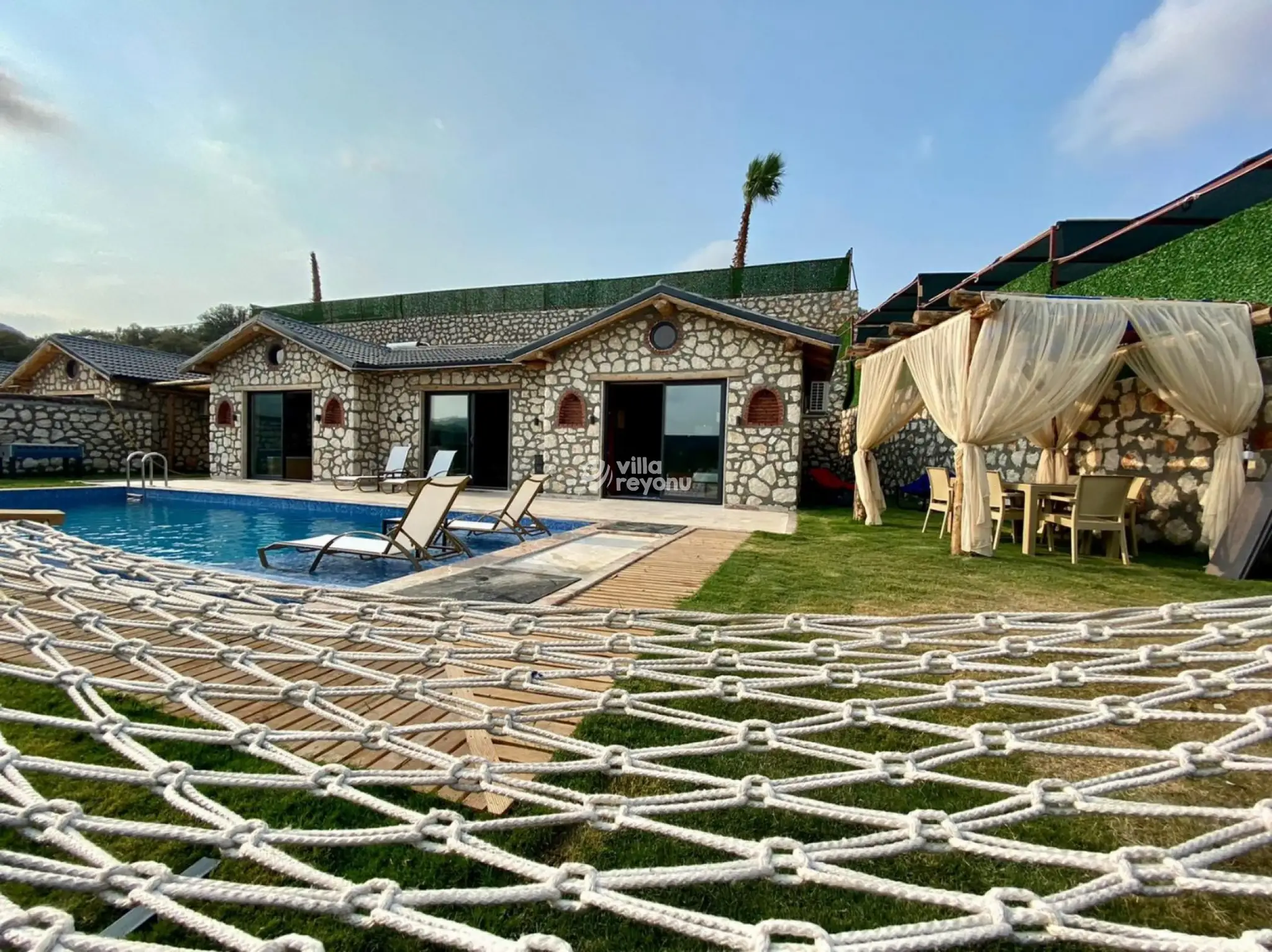 villa-carino-5-14_628.jpeg