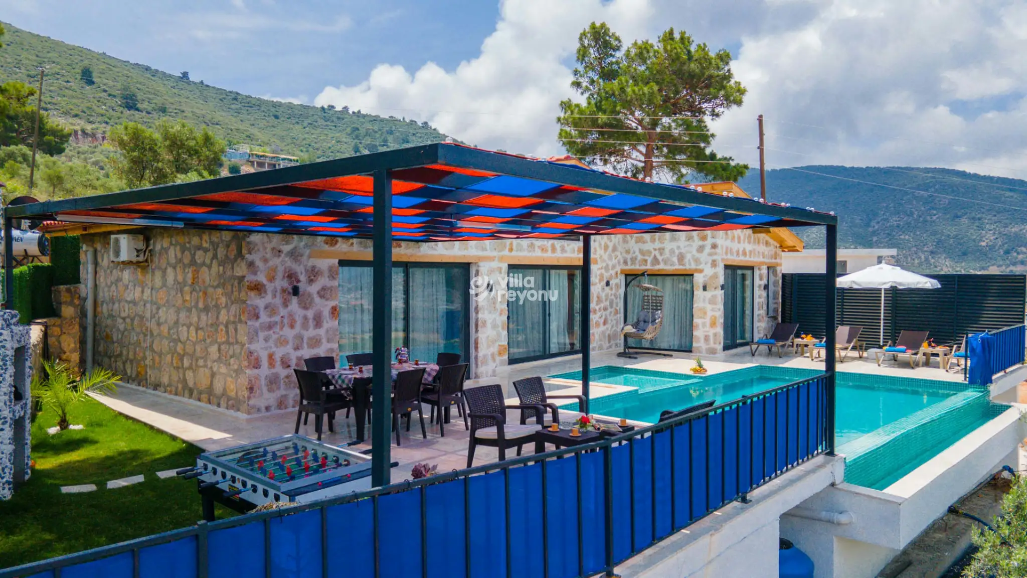 villa-cliff-9_776.jpg
